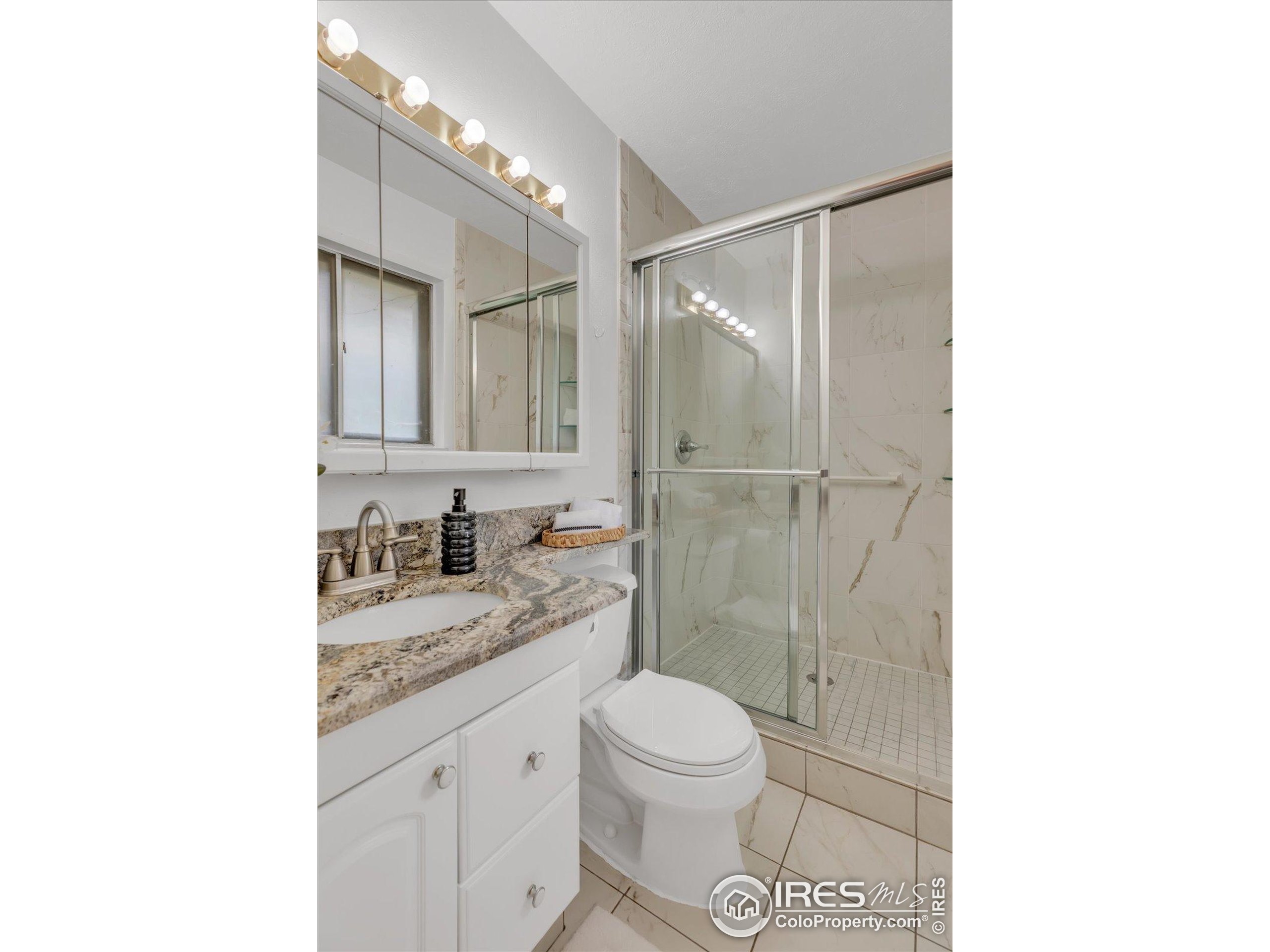 1395 Drexel St