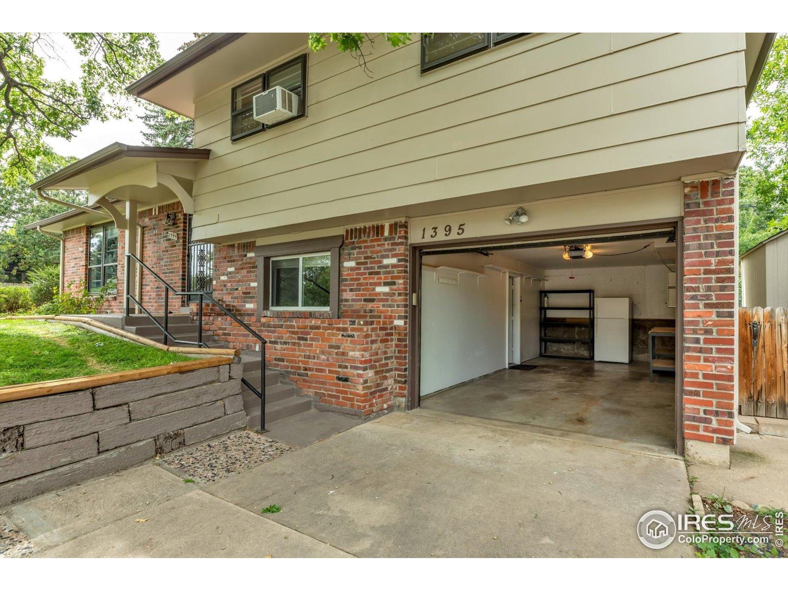 1395 Drexel St