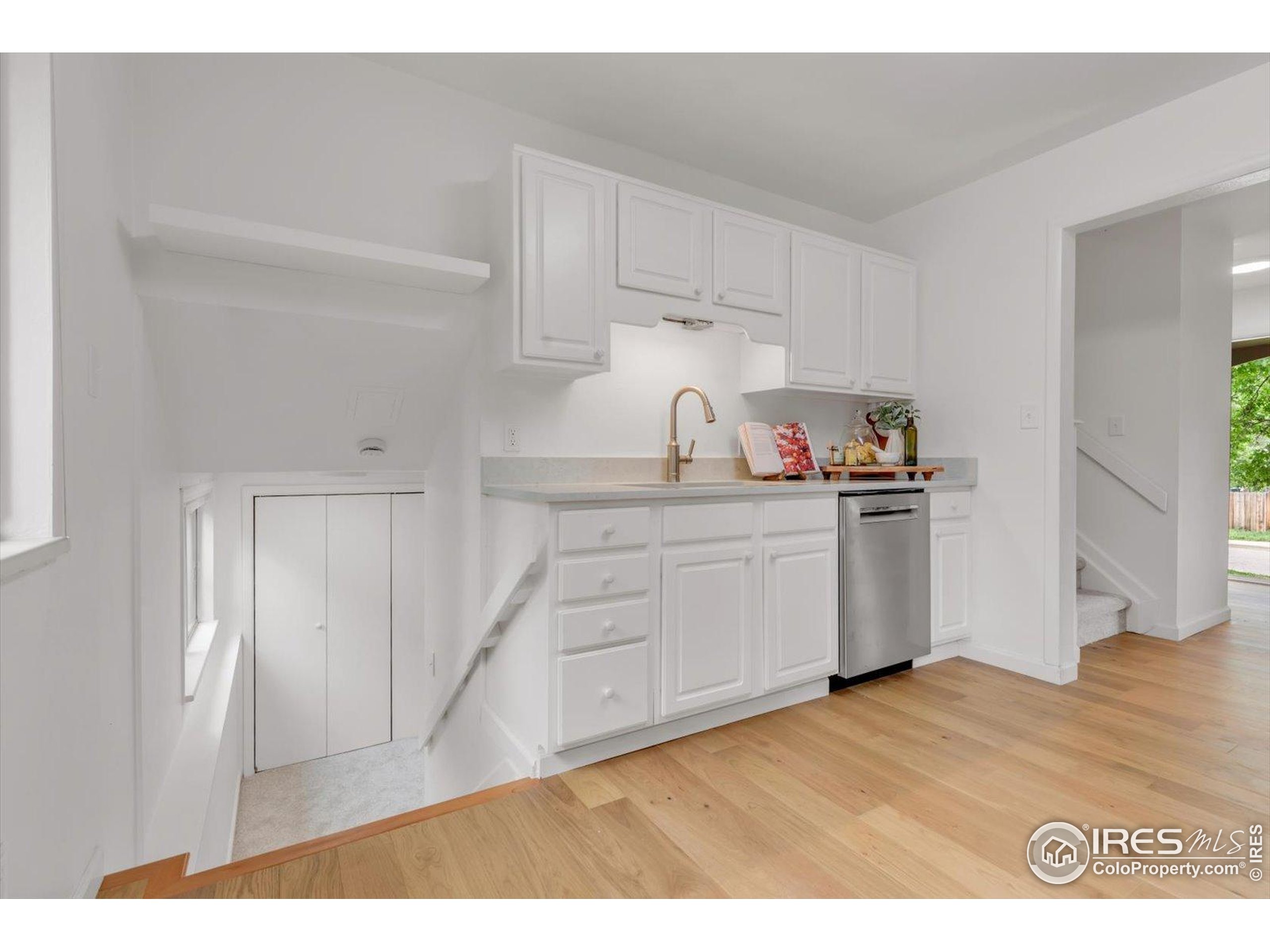 1395 Drexel St