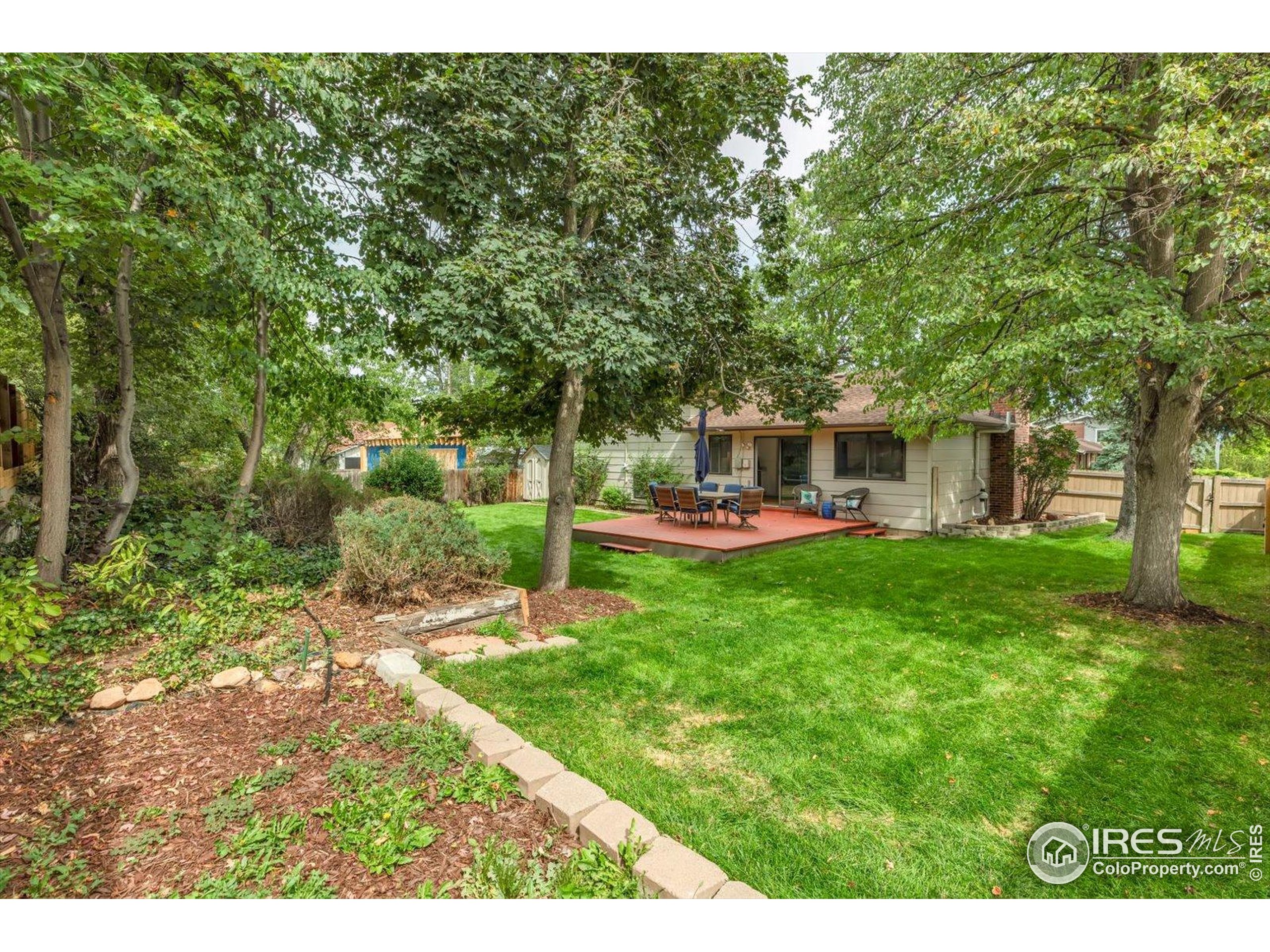 1395 Drexel St