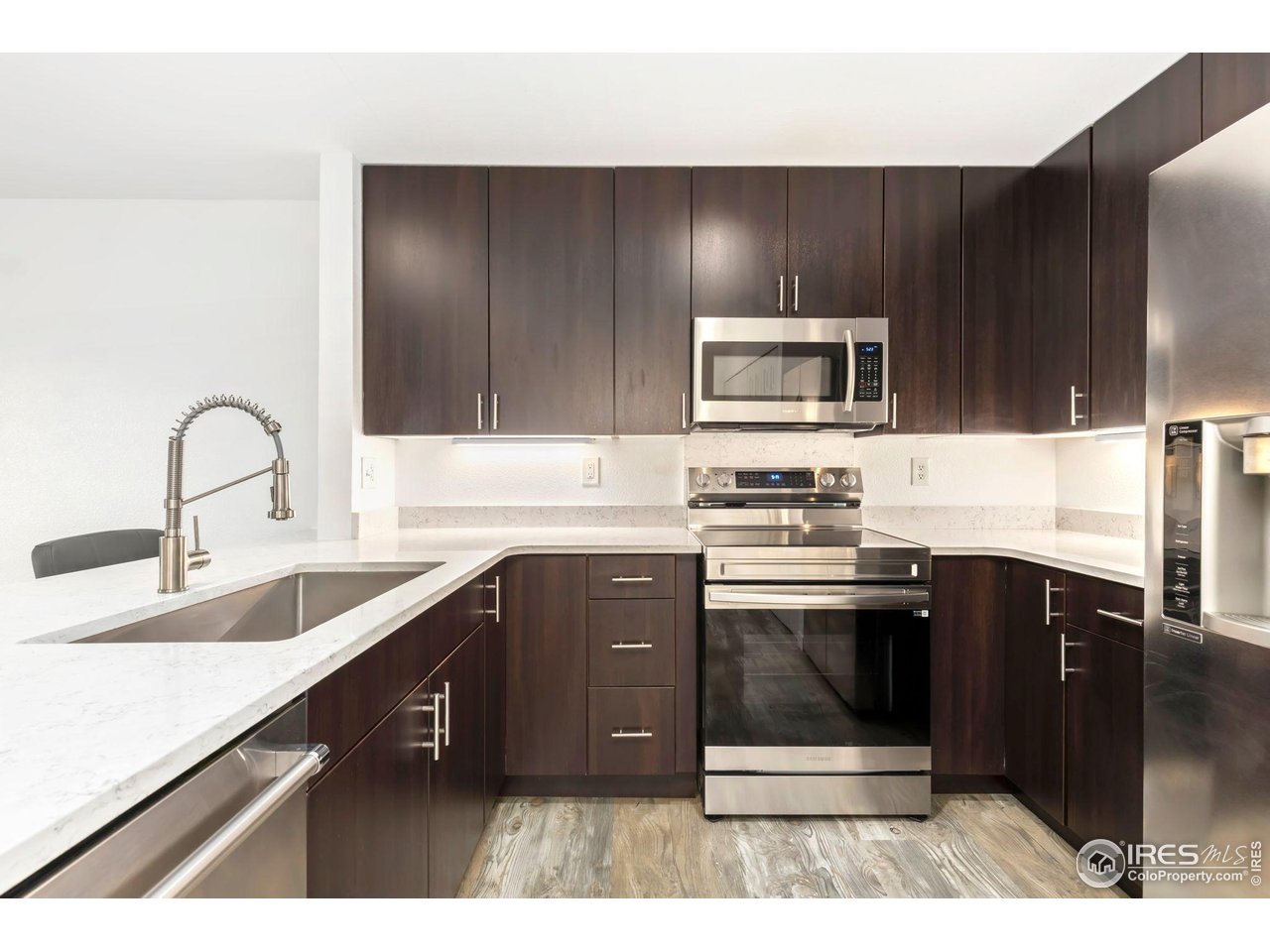 33 S Boulder Cir 306