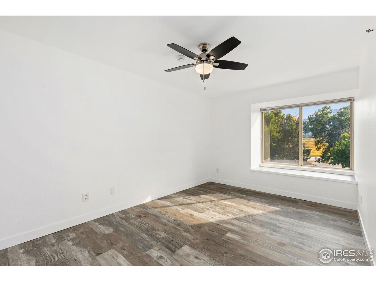 33 S Boulder Cir 306