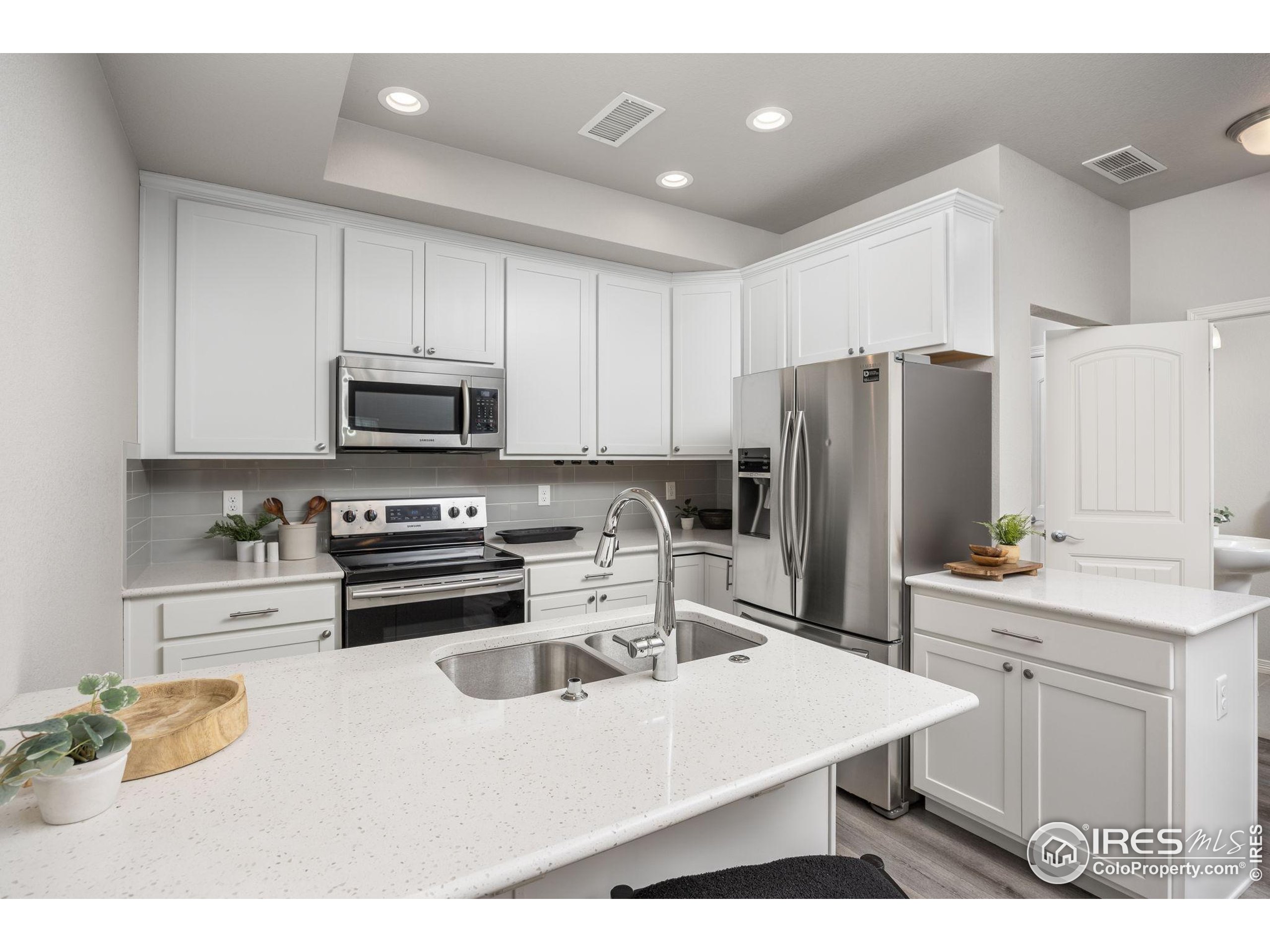 1686 Grand Ave 2