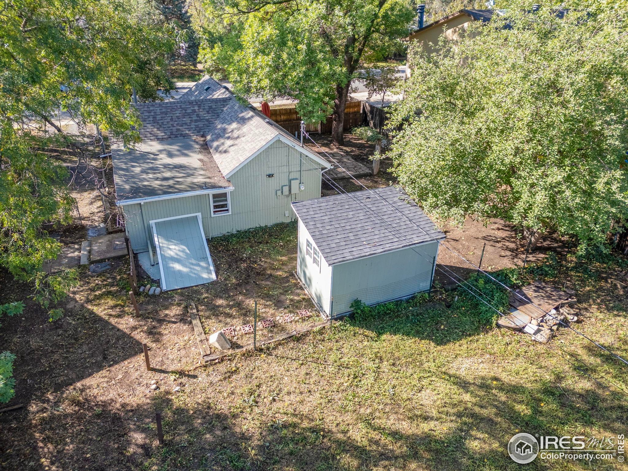 801 E Geneseo St