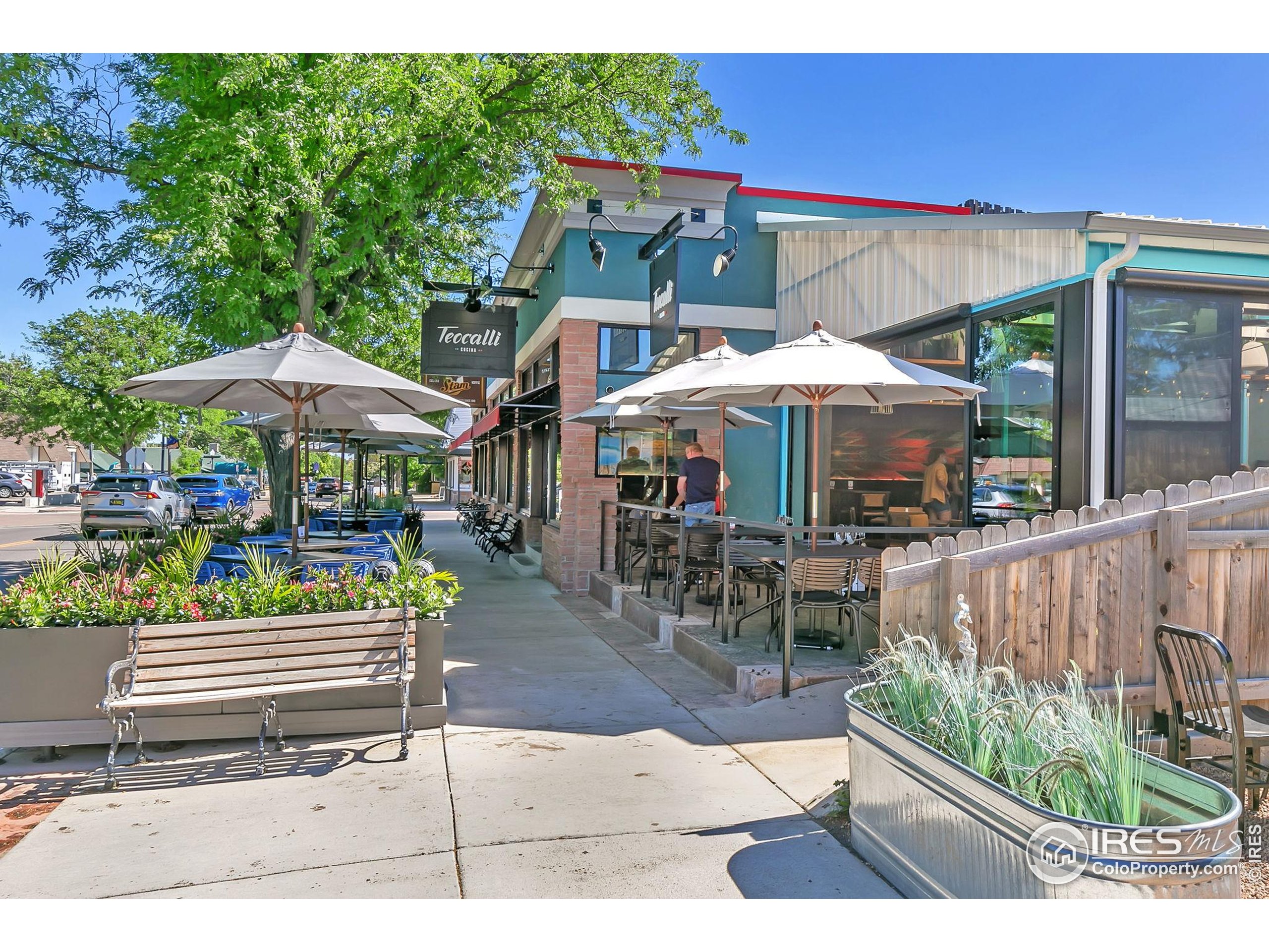 801 E Geneseo St