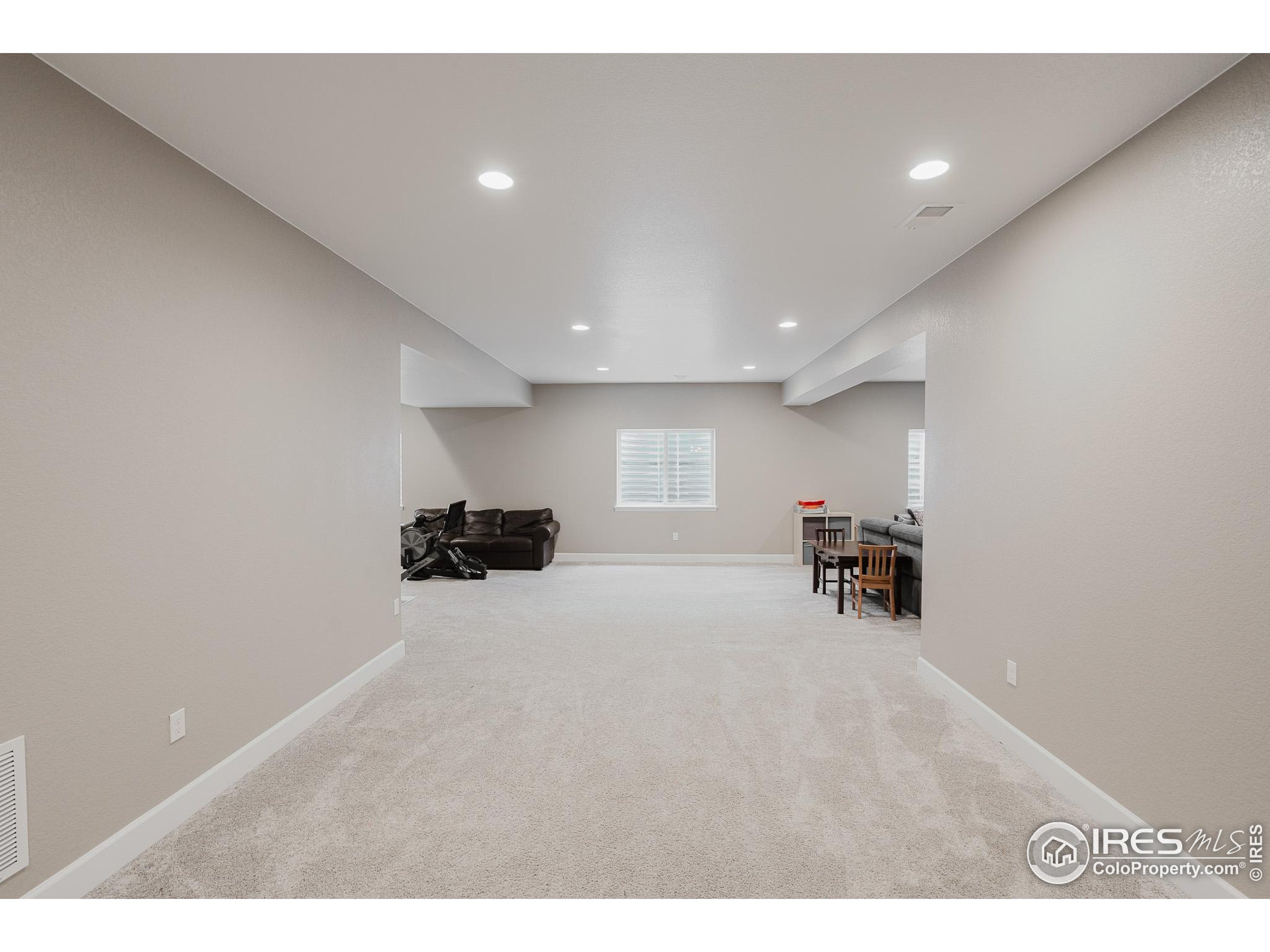 13 Western Sky Cir