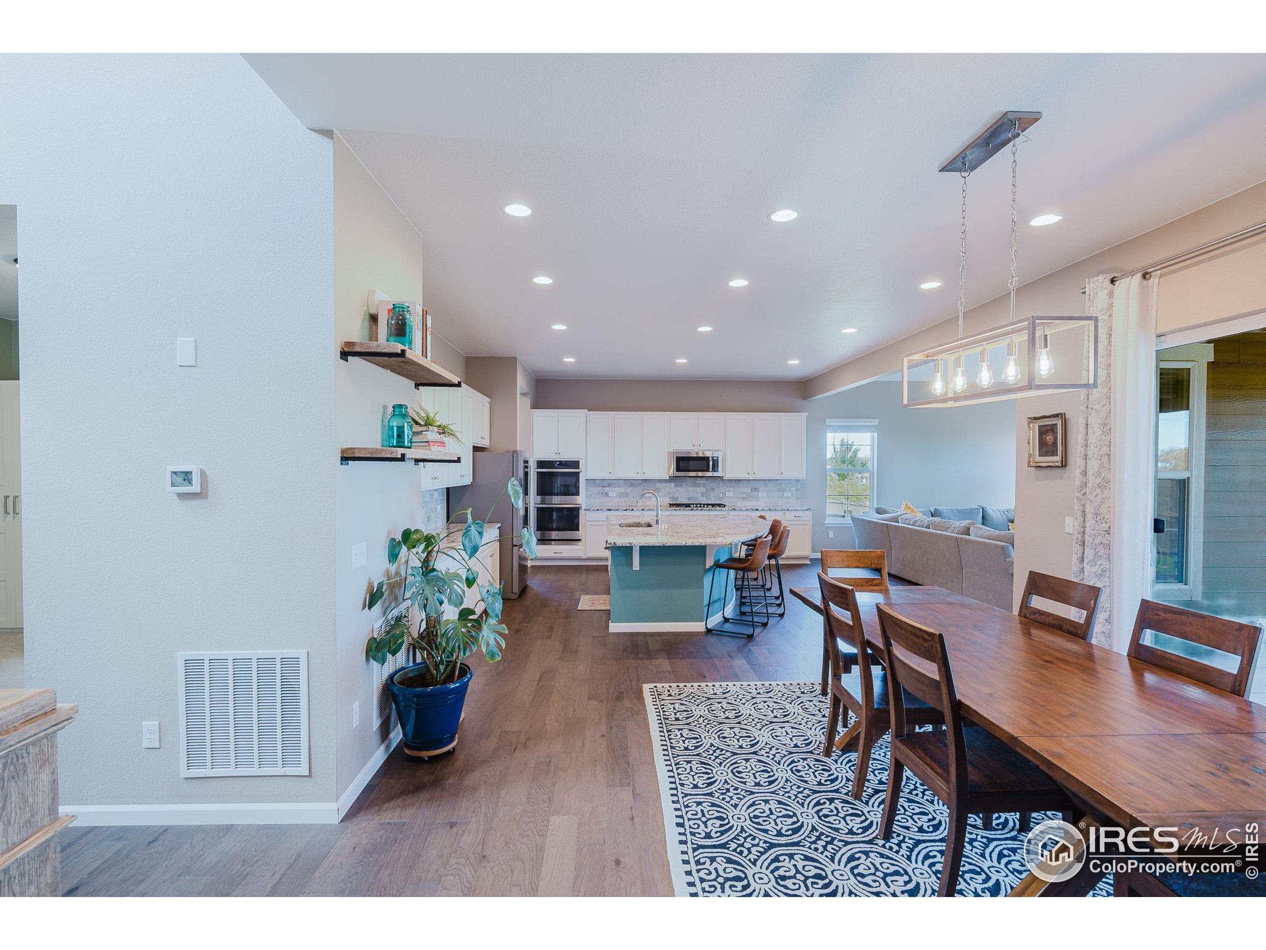 13 Western Sky Cir