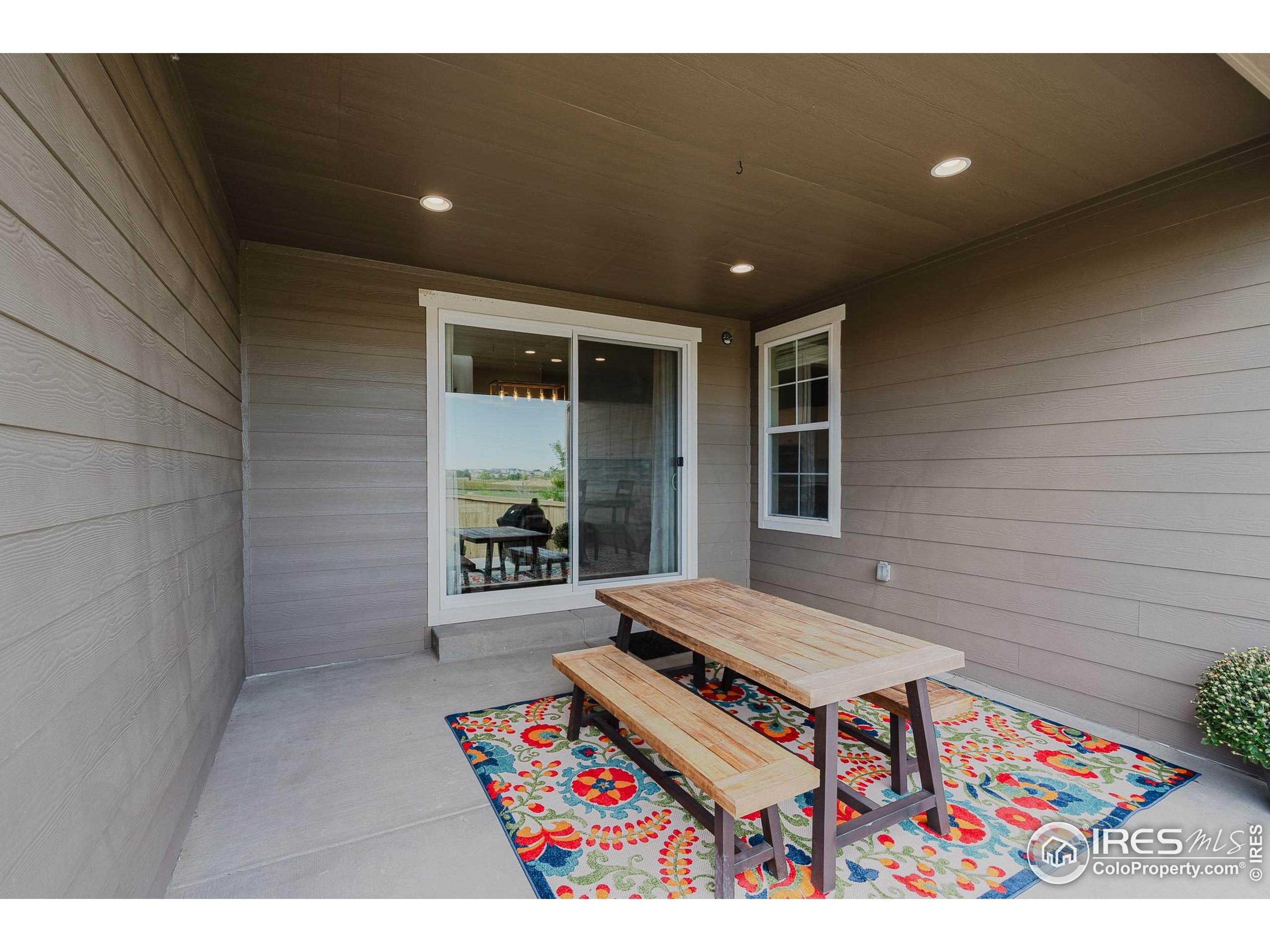 13 Western Sky Cir