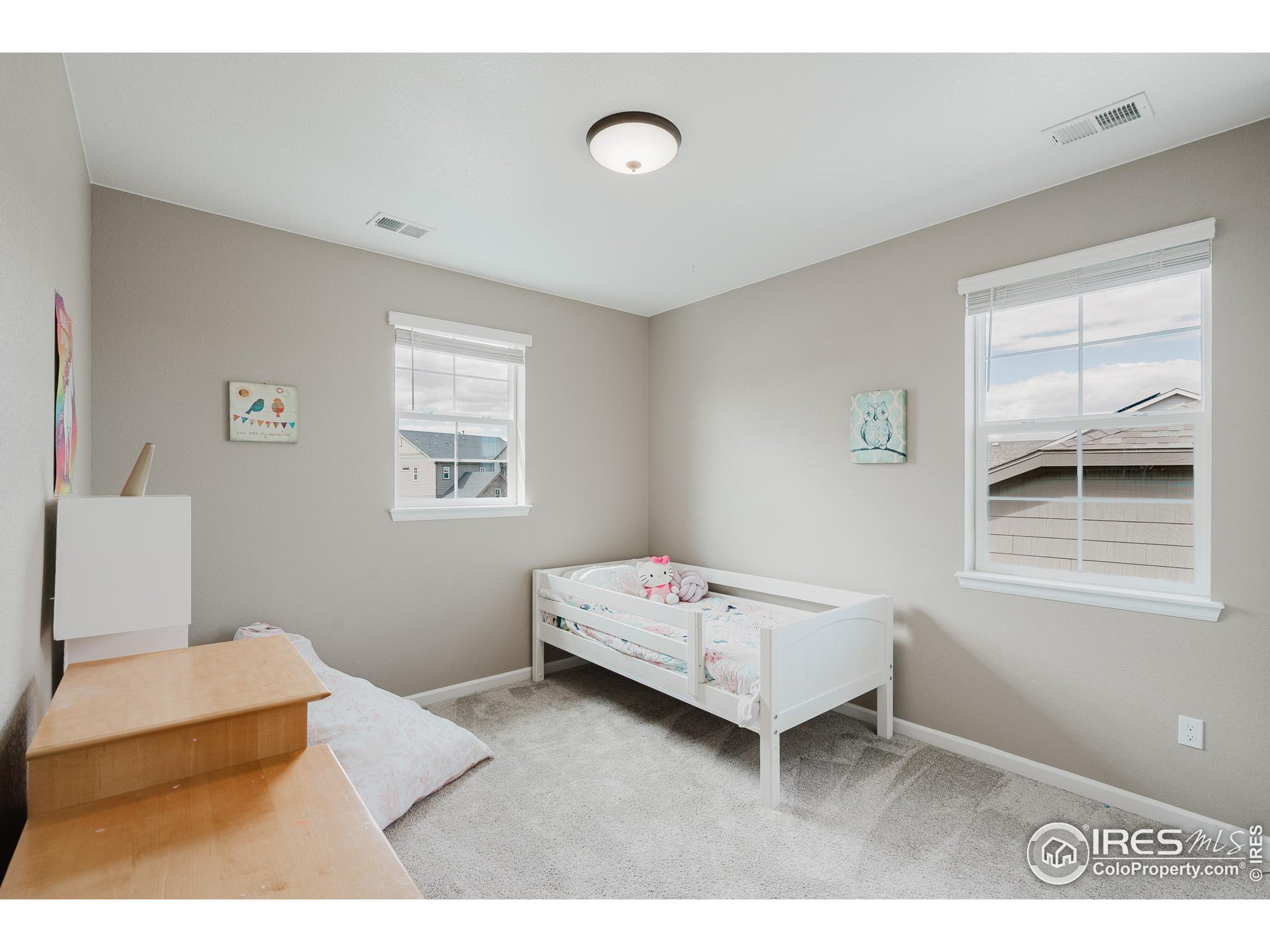 13 Western Sky Cir