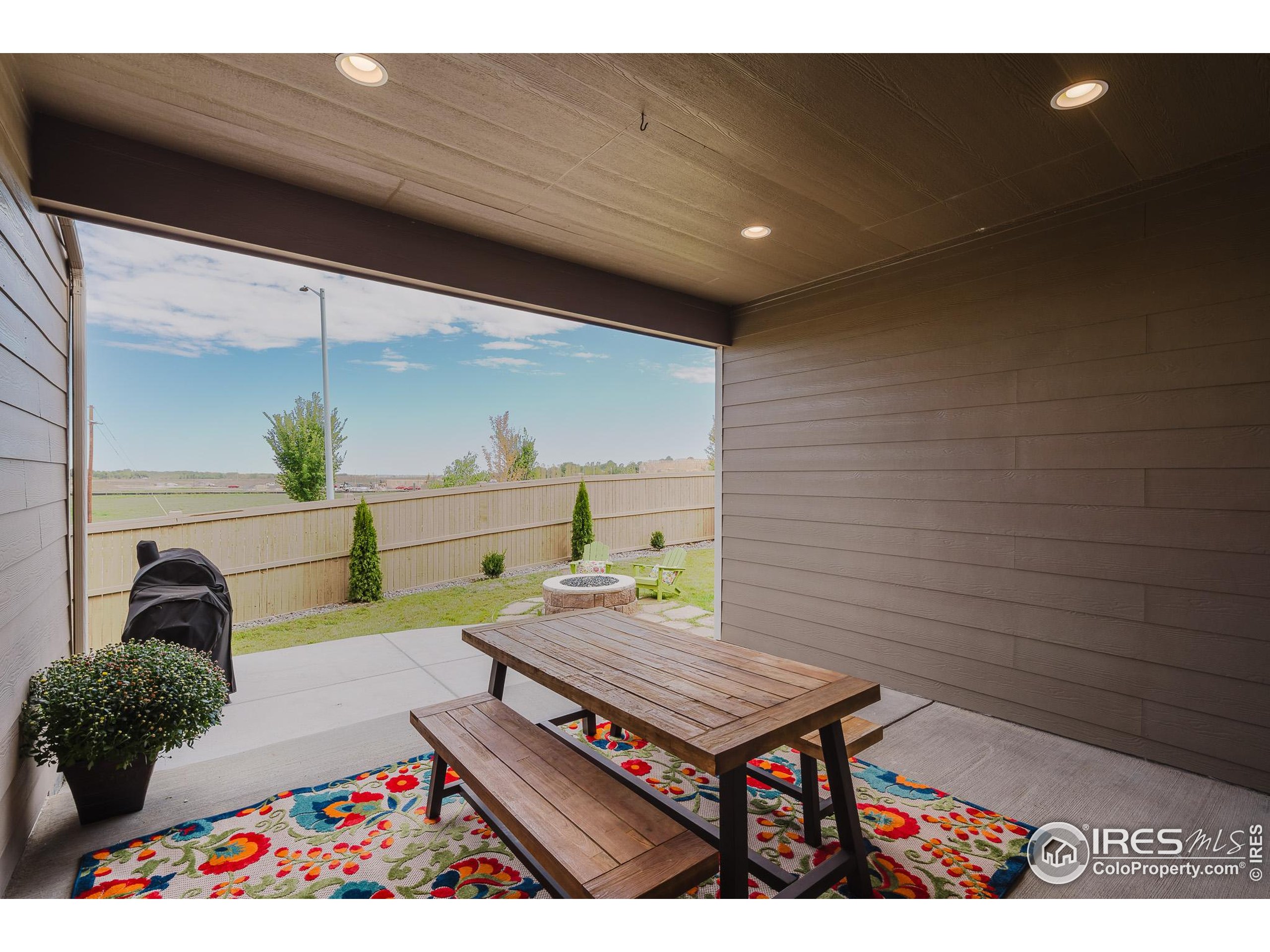 13 Western Sky Cir