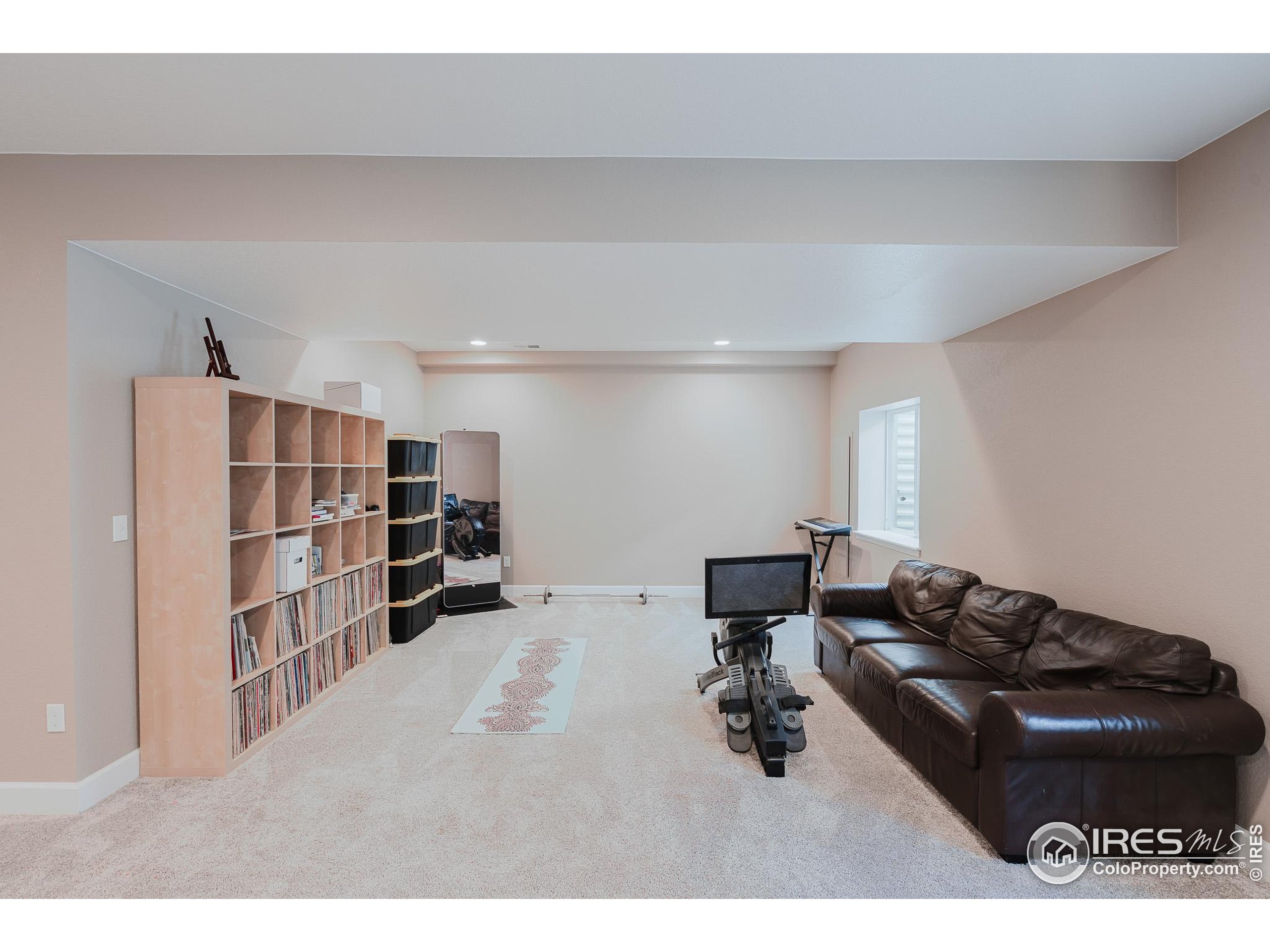 13 Western Sky Cir