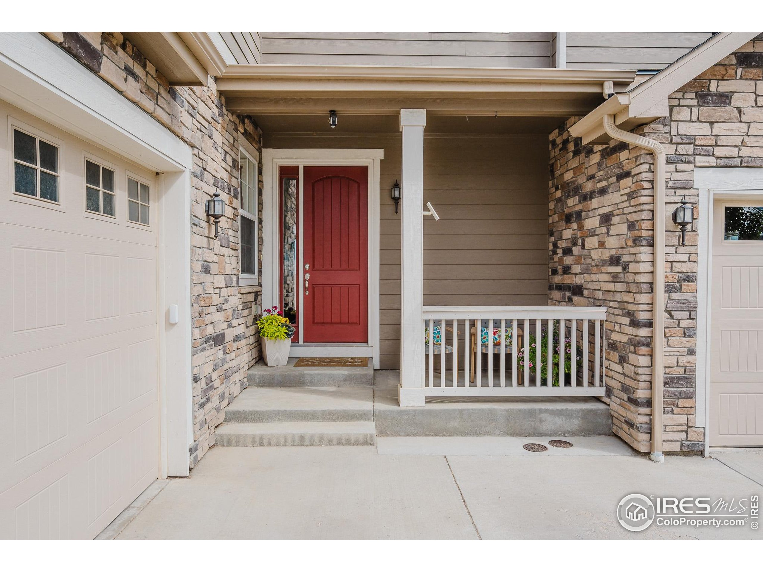 13 Western Sky Cir