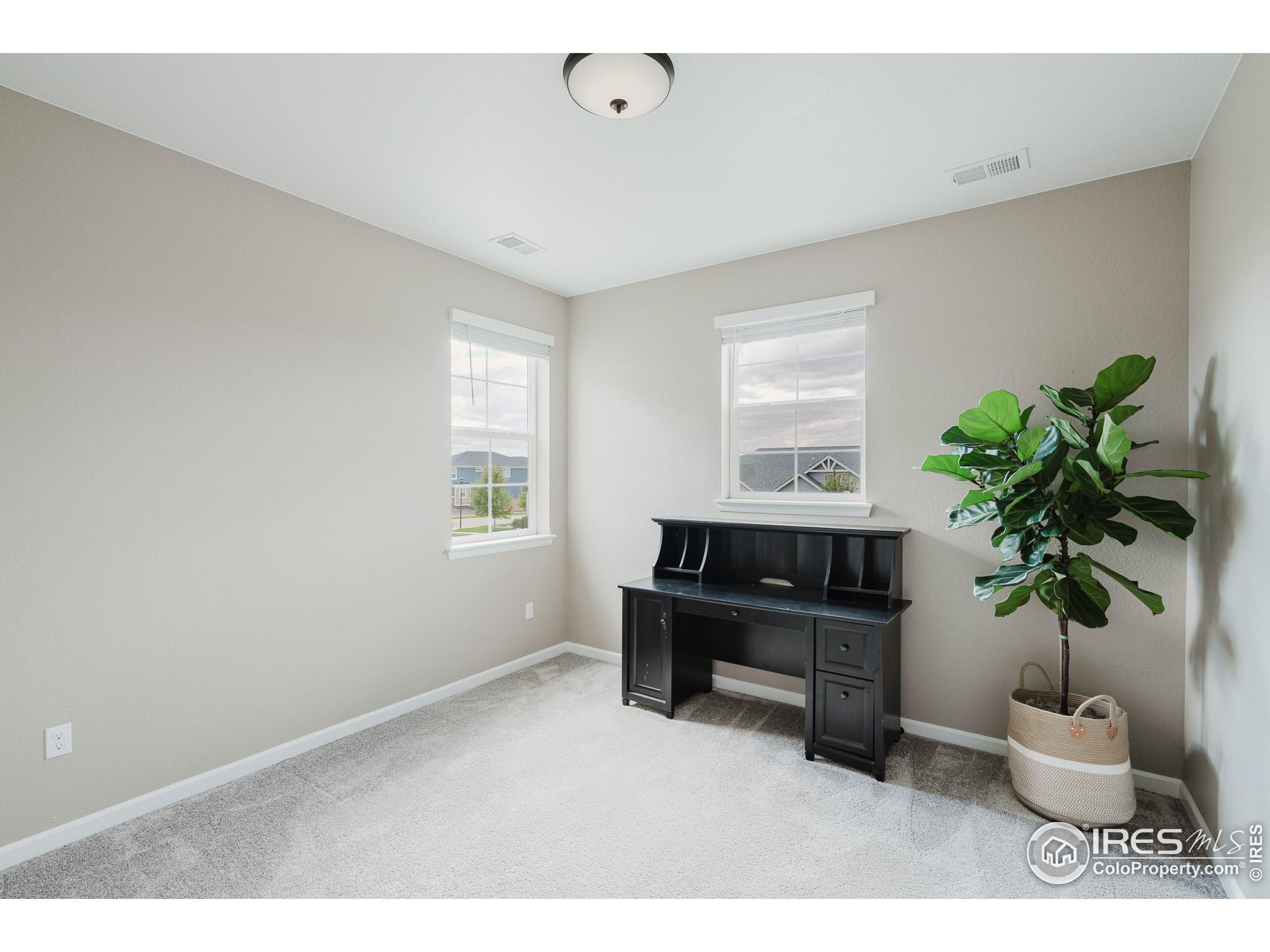 13 Western Sky Cir