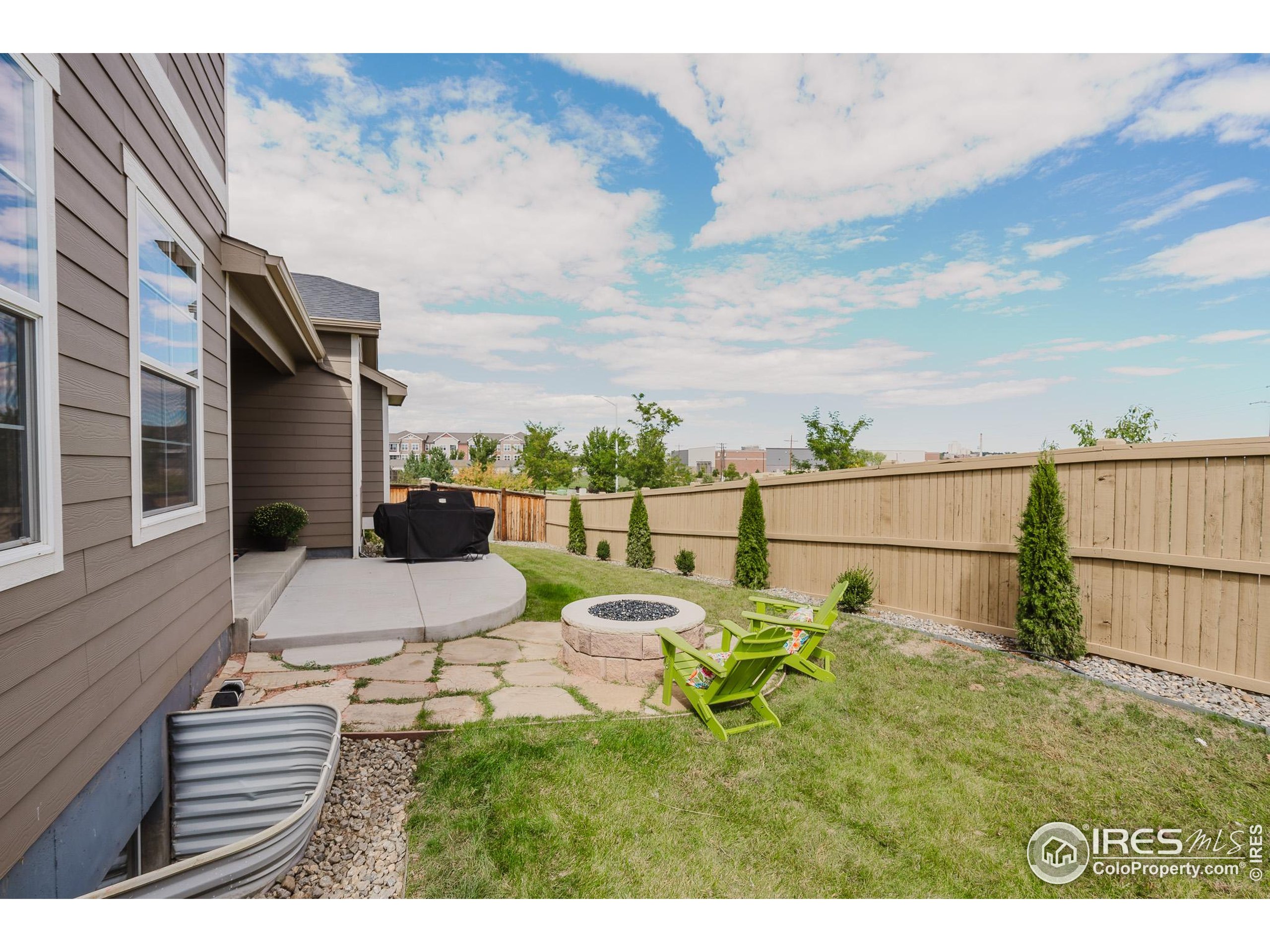 13 Western Sky Cir