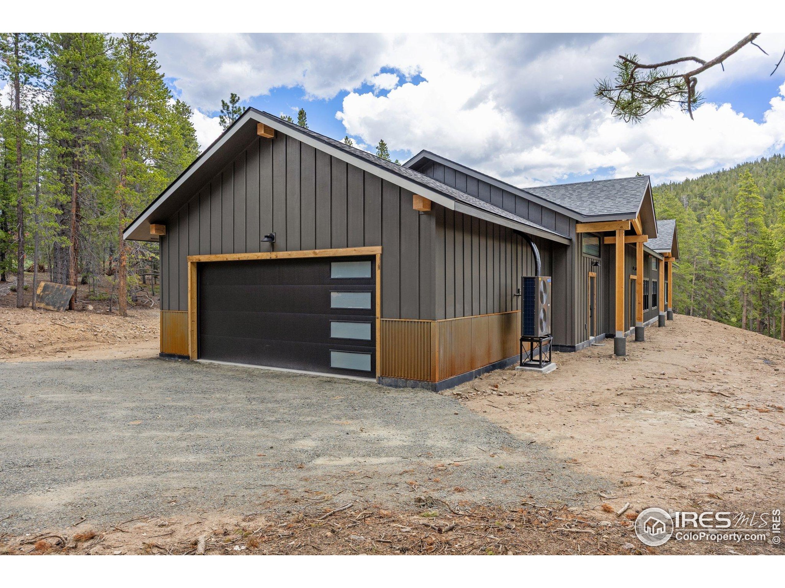 200 Severance Lodge