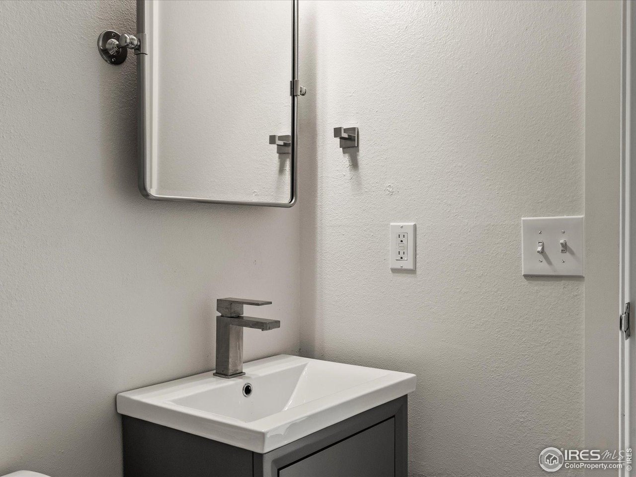 3120 Corona Trl L-301