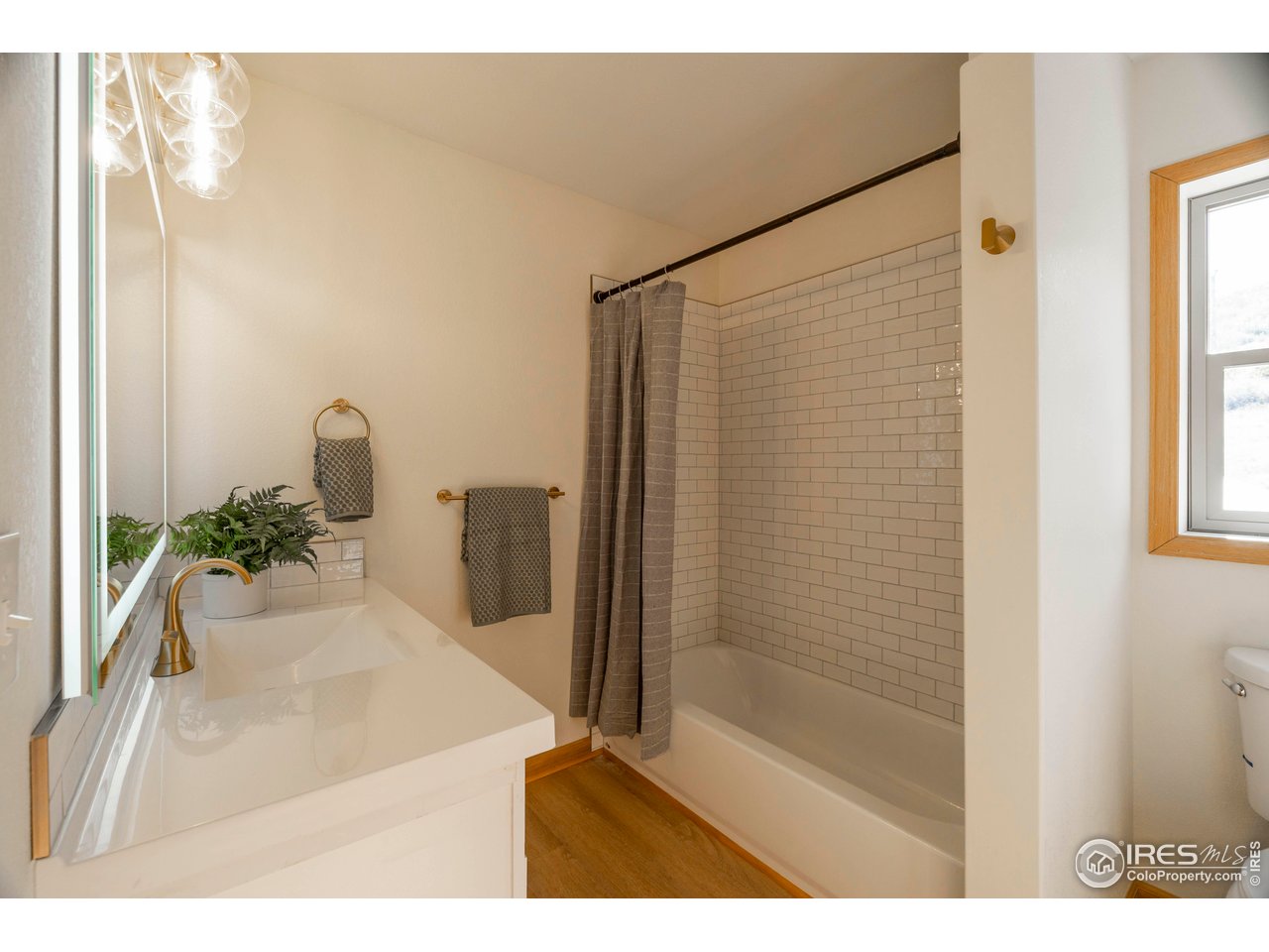 6465 Hidden Springs Rd