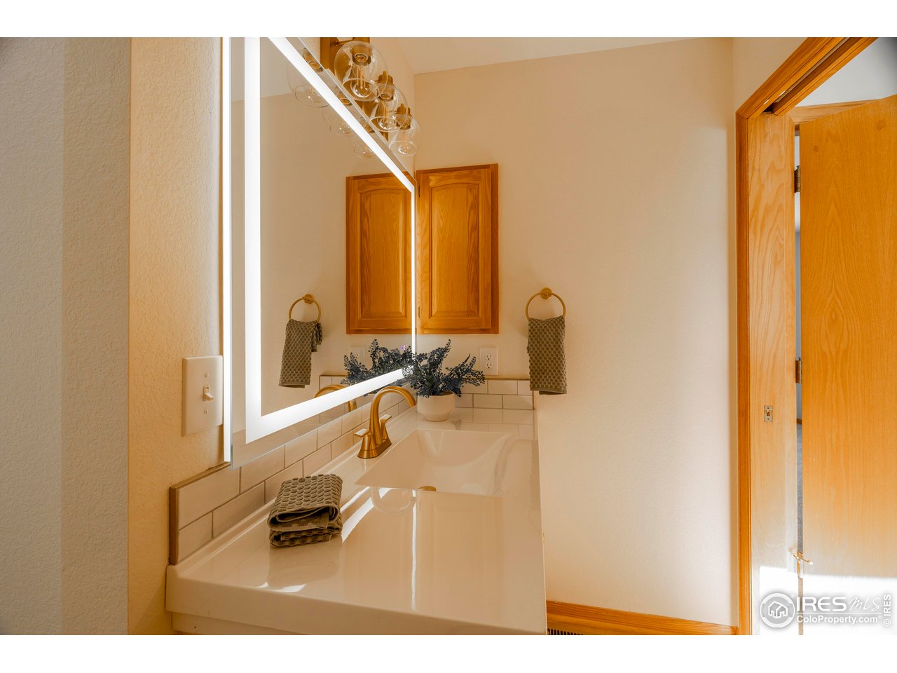 6465 Hidden Springs Rd