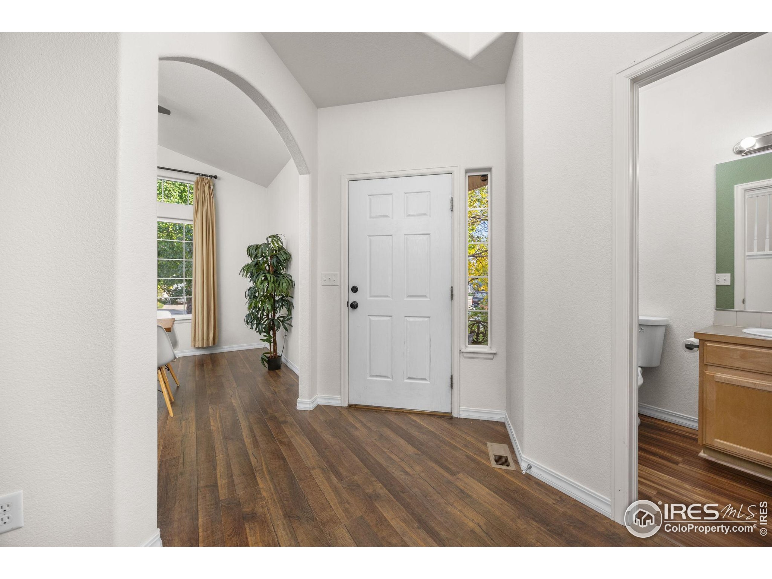 2503 Thoreau Dr