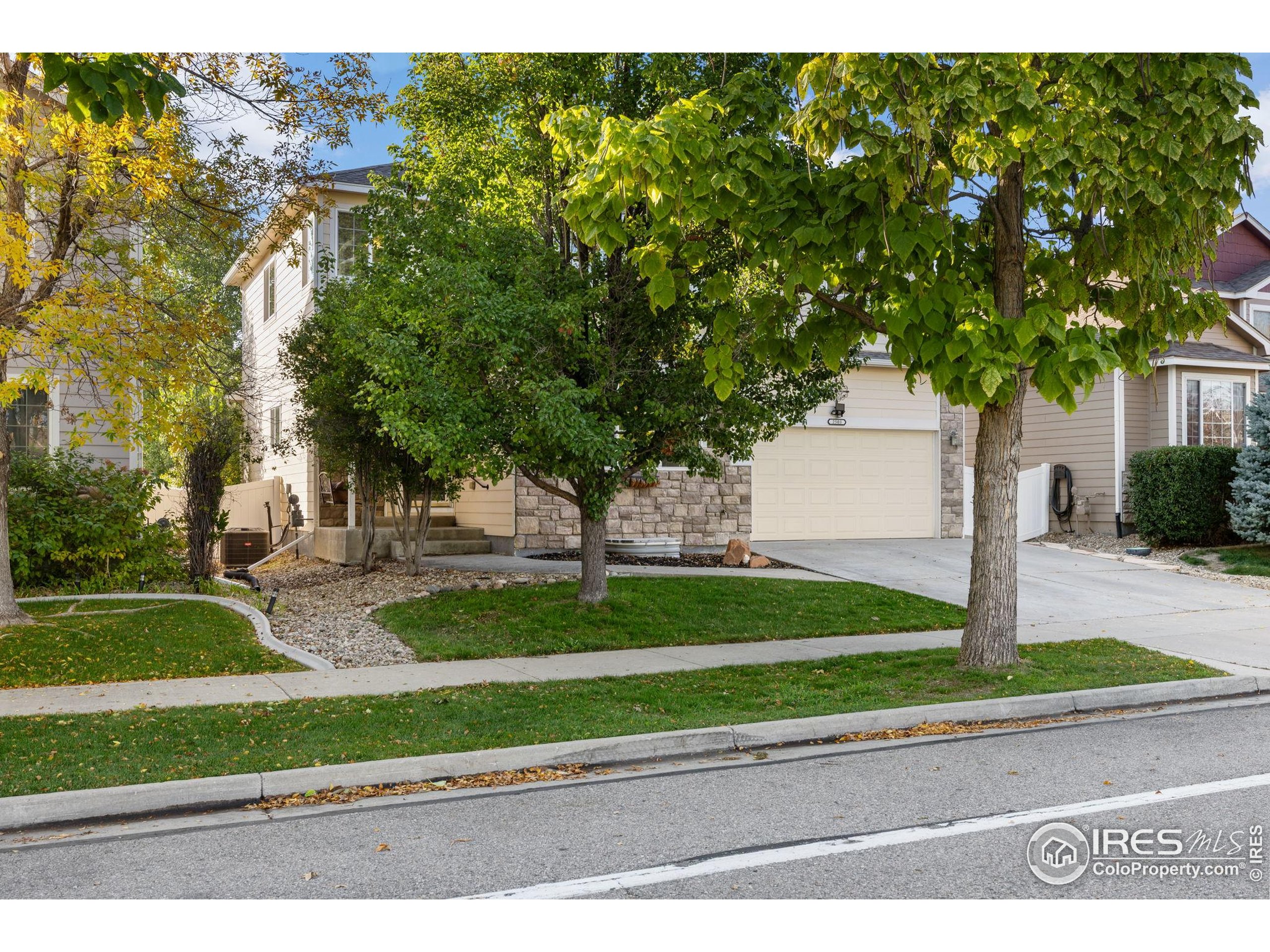 2503 Thoreau Dr