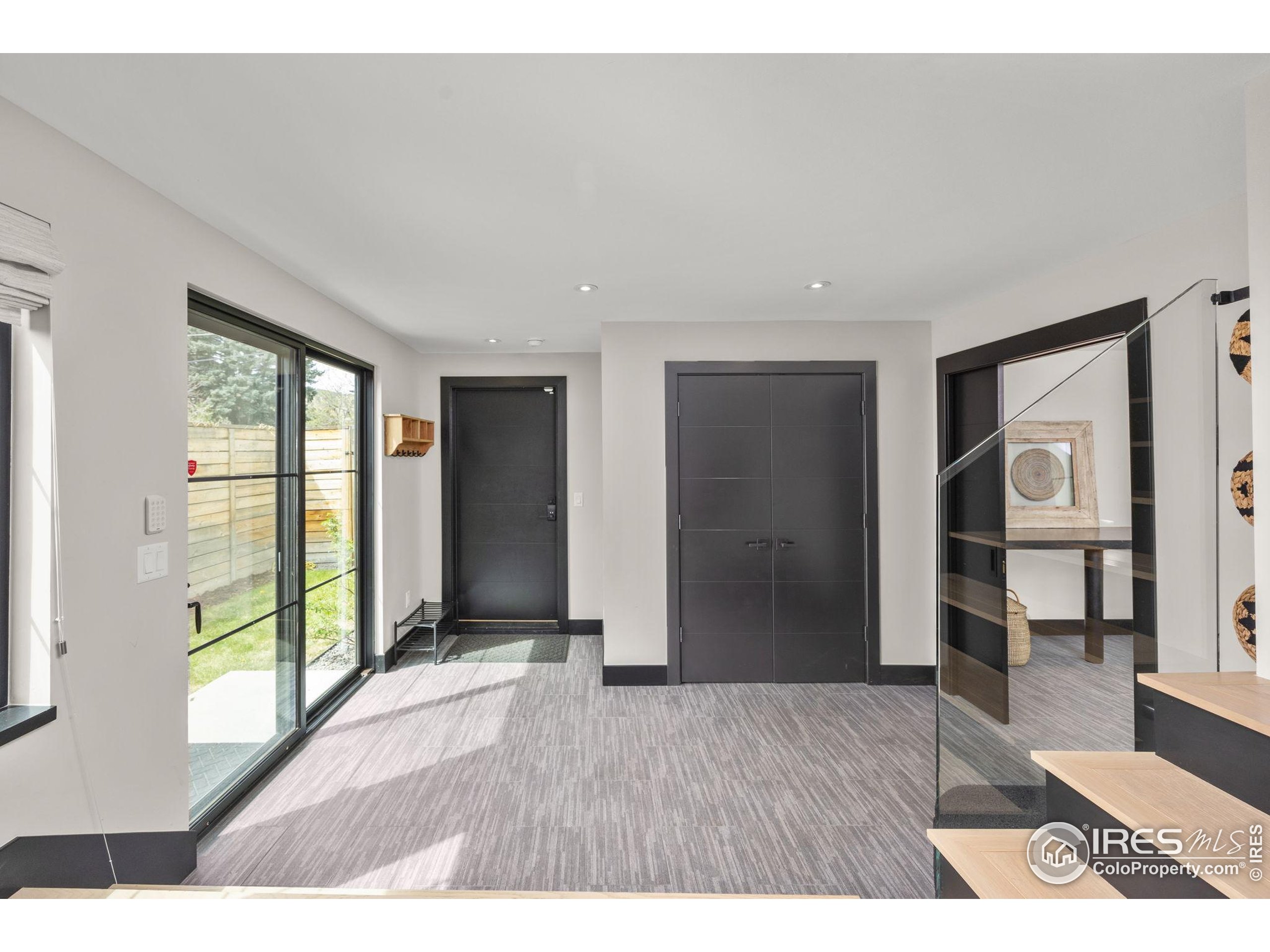 1175 Evergreen Ave 