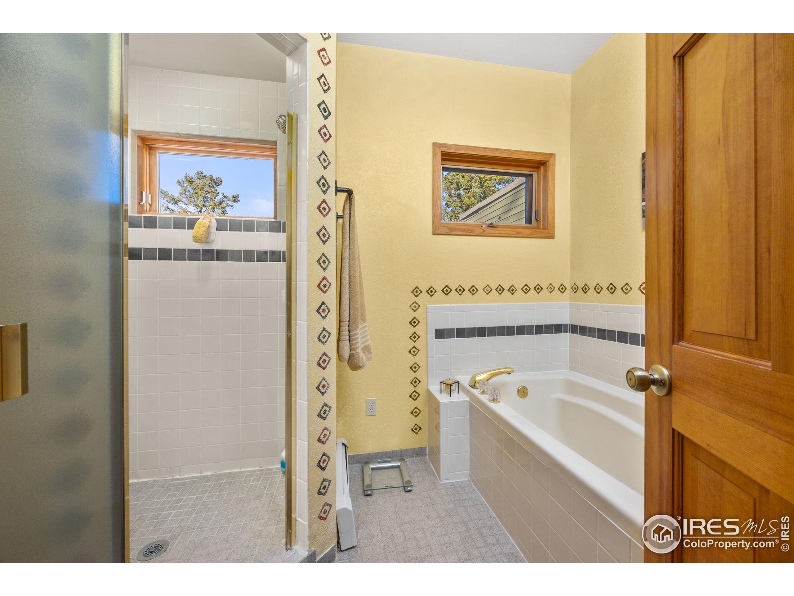 1784 Deer Trail Rd Boulder