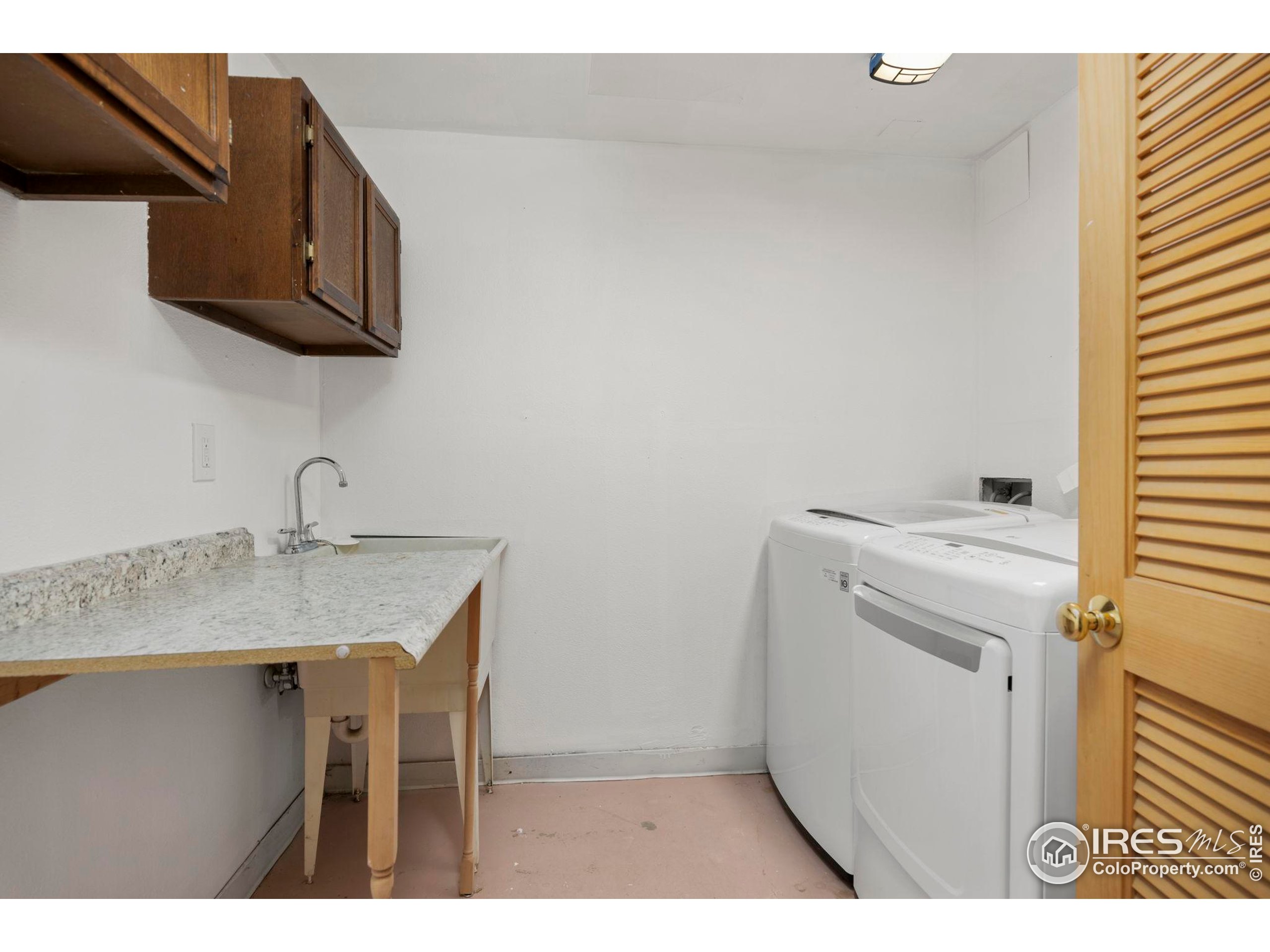 5326 Fossil Ridge Dr