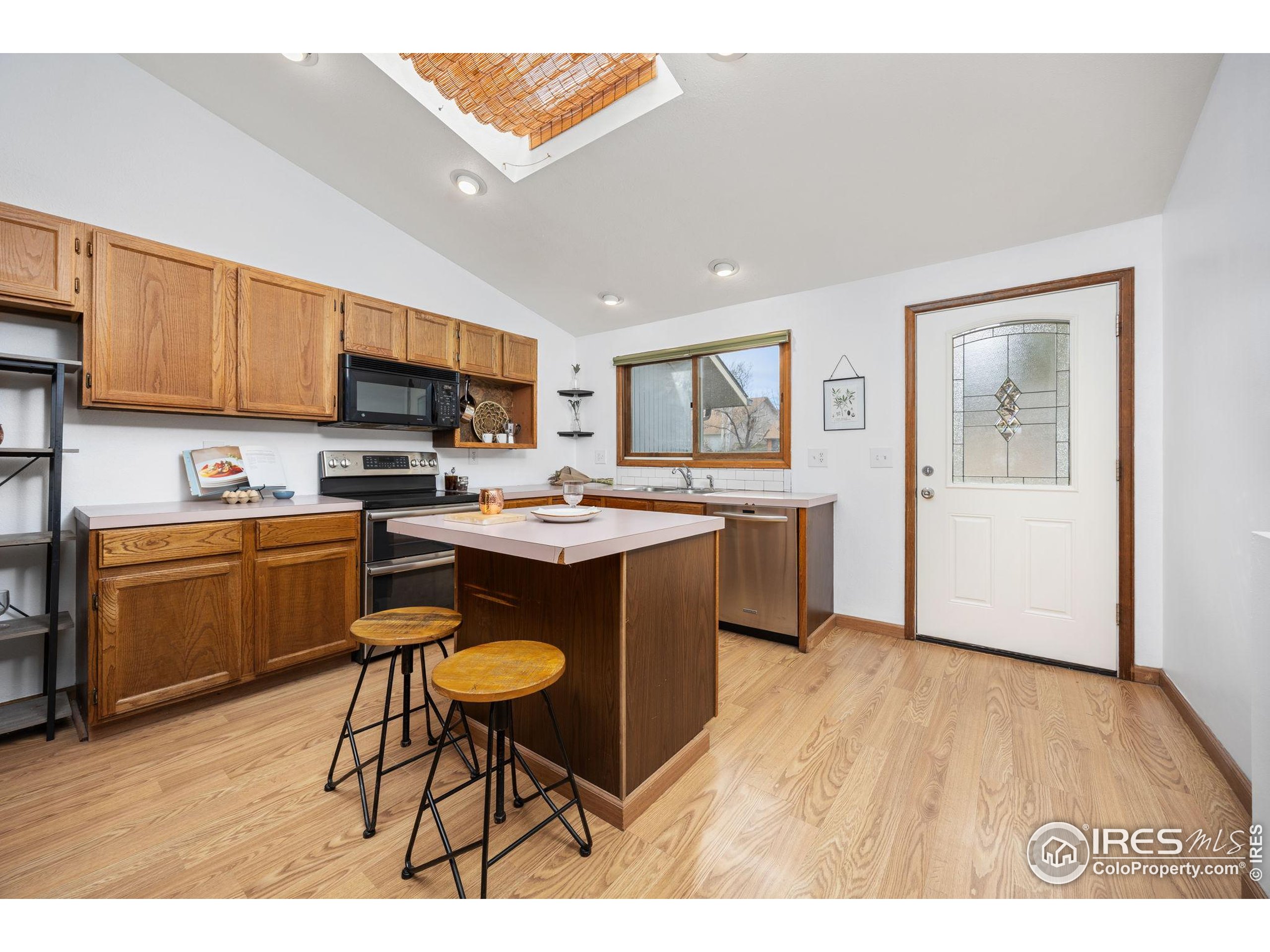 5326 Fossil Ridge Dr