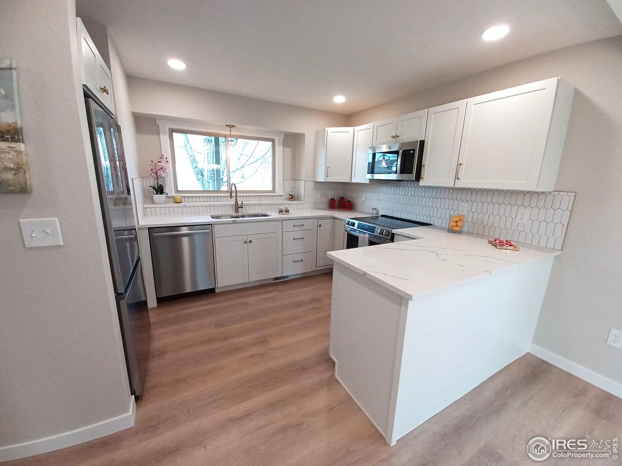 1817 Hayward Pl