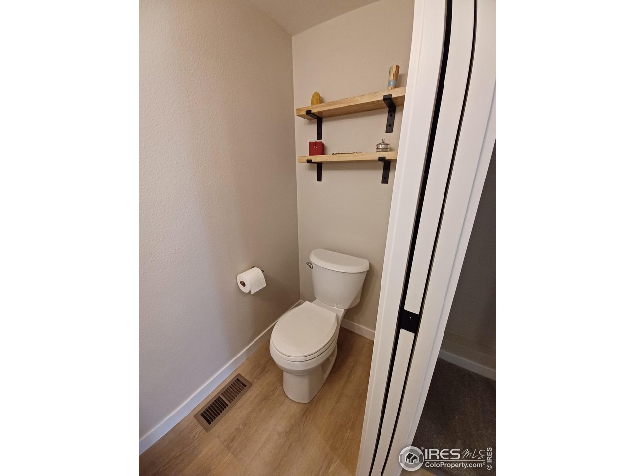 1817 Hayward Pl
