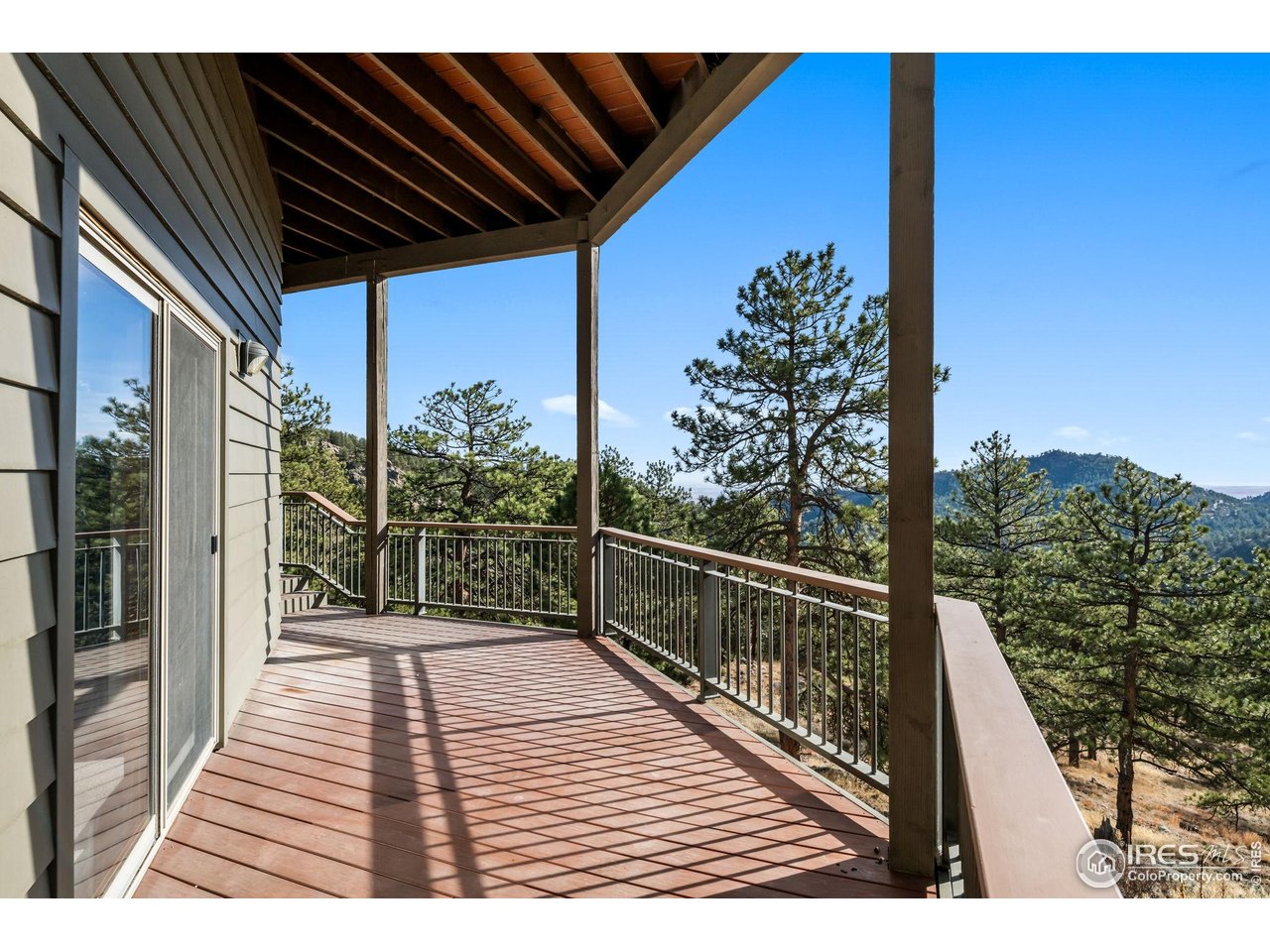 1448 Carriage Hills Dr