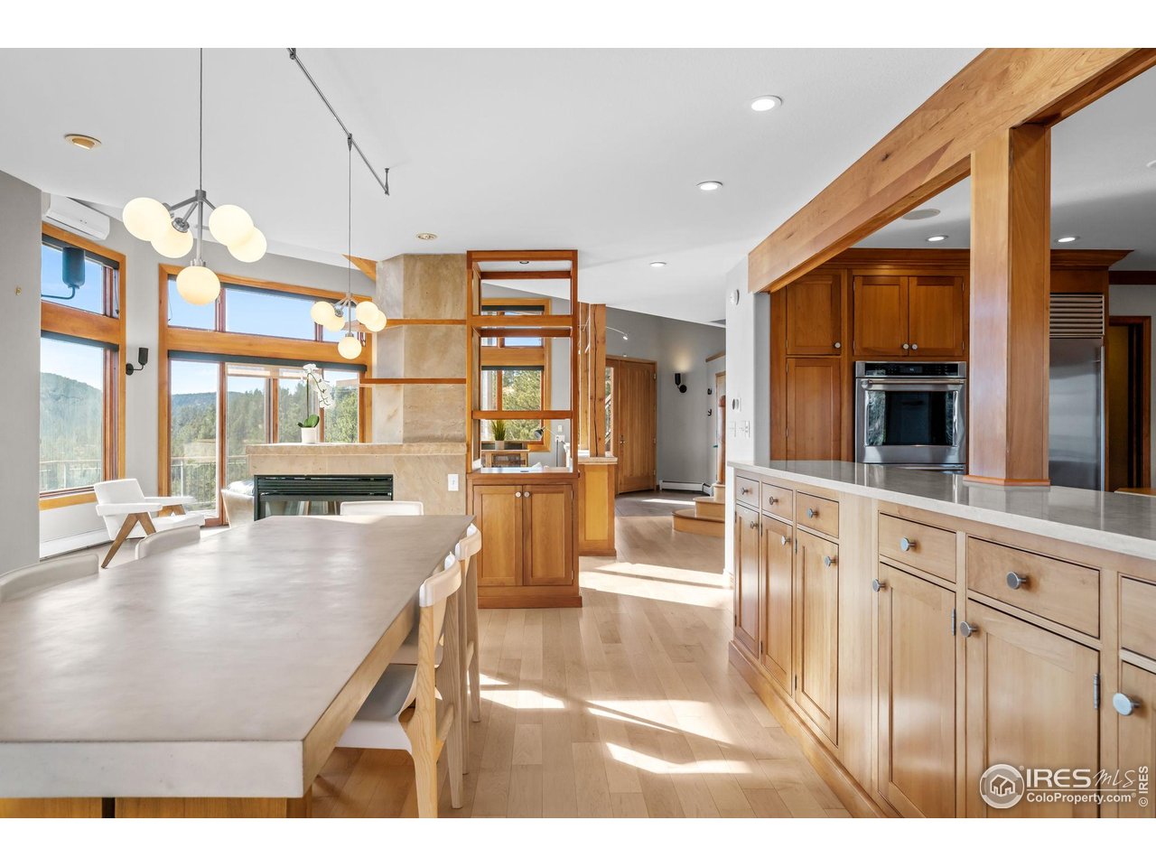 1448 Carriage Hills Dr