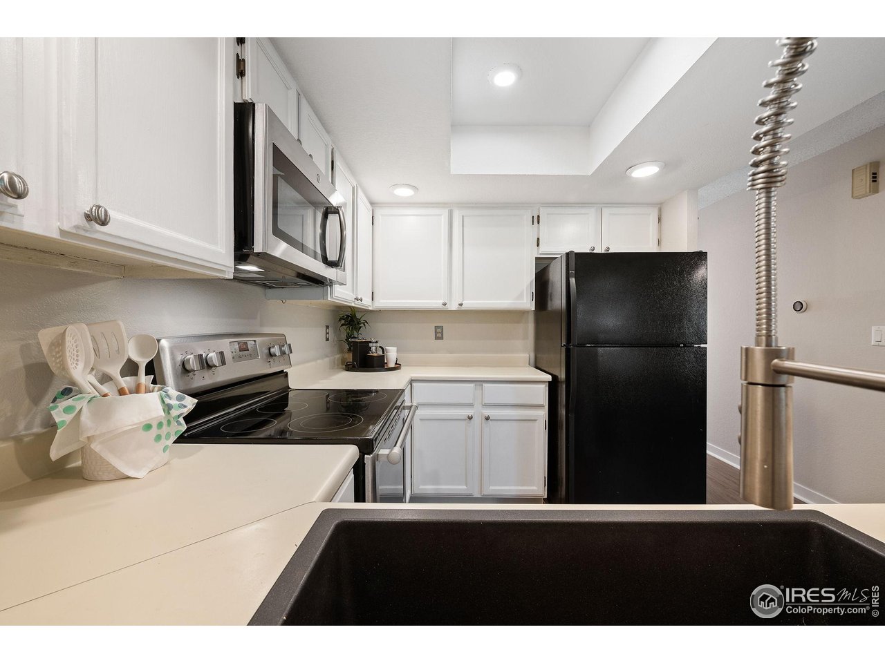 5920 Gunbarrel Ave B