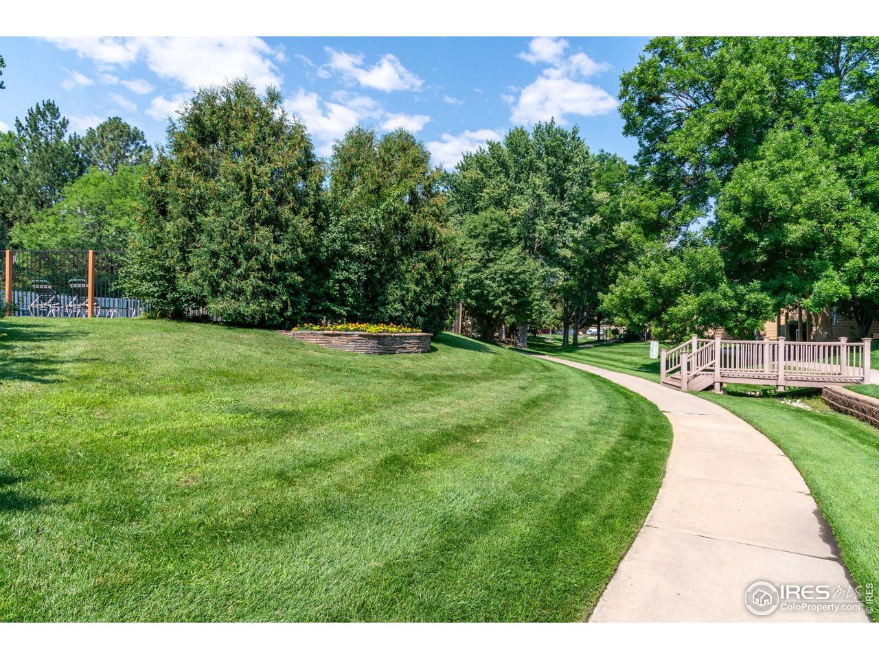 5920 Gunbarrel Ave B