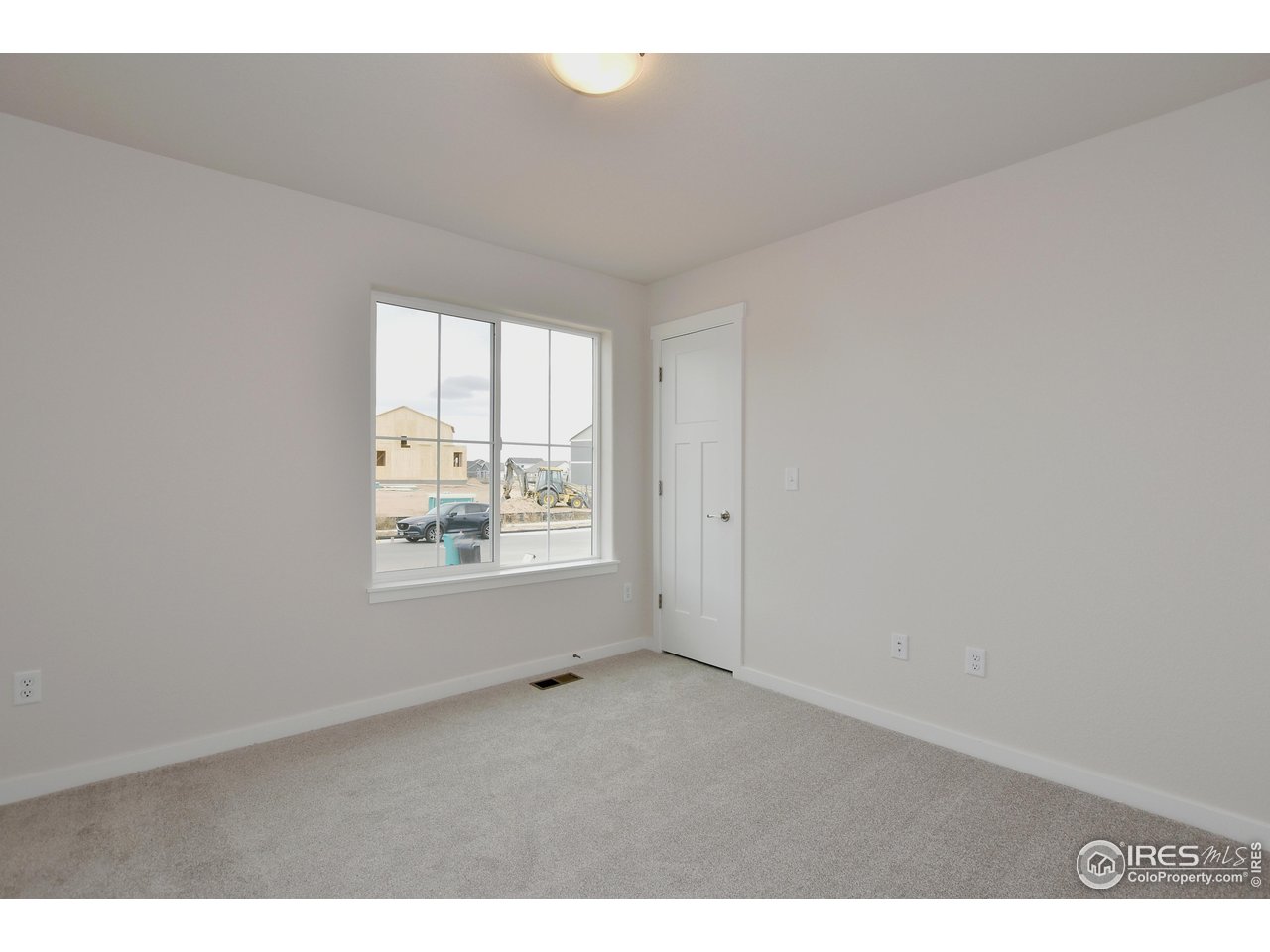 3300 Sapphire Ct