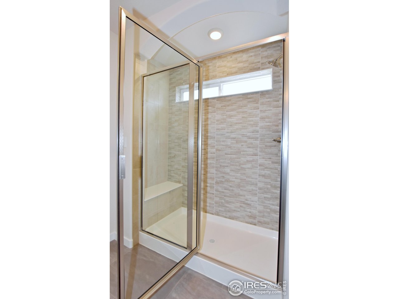 3300 Sapphire Ct