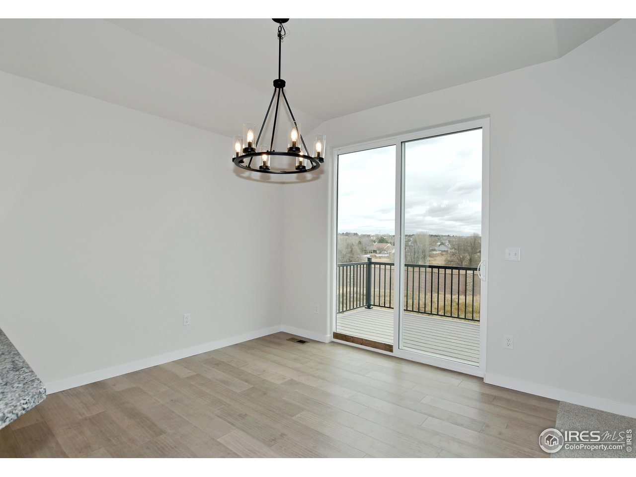 3300 Sapphire Ct