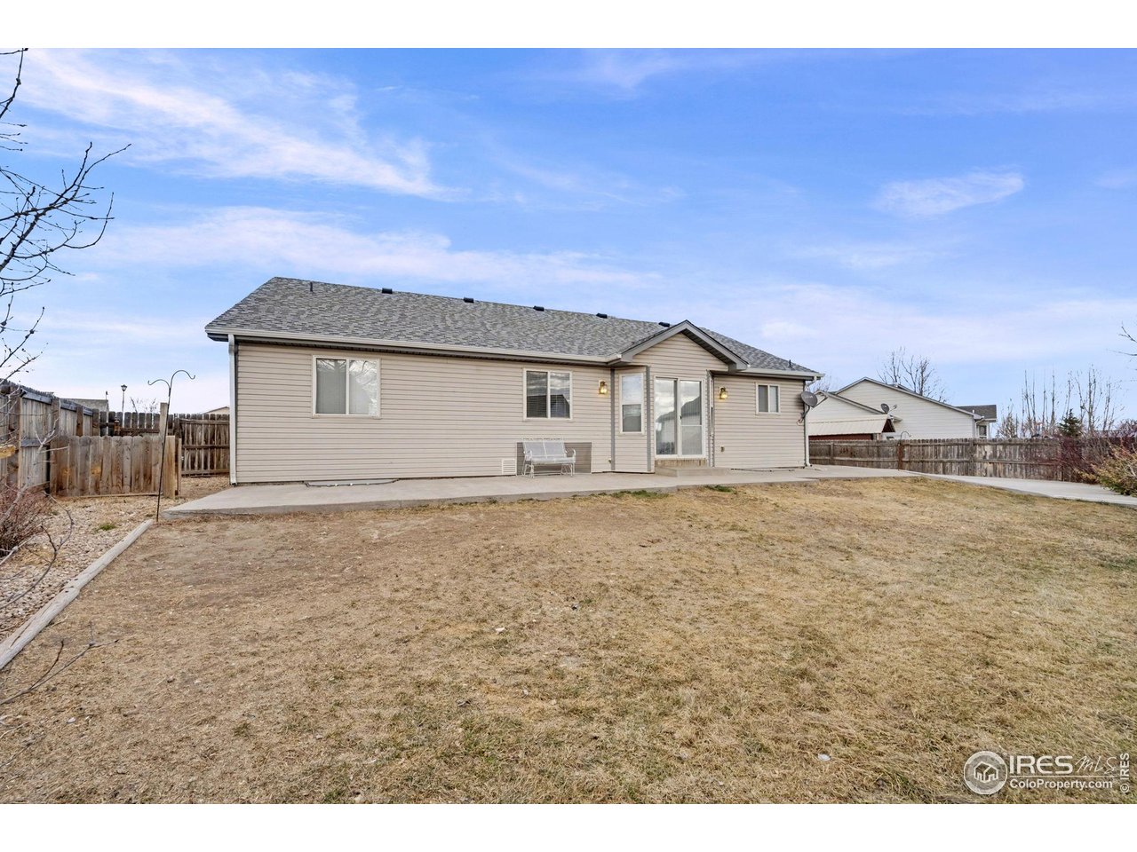 2412 Dock Dr