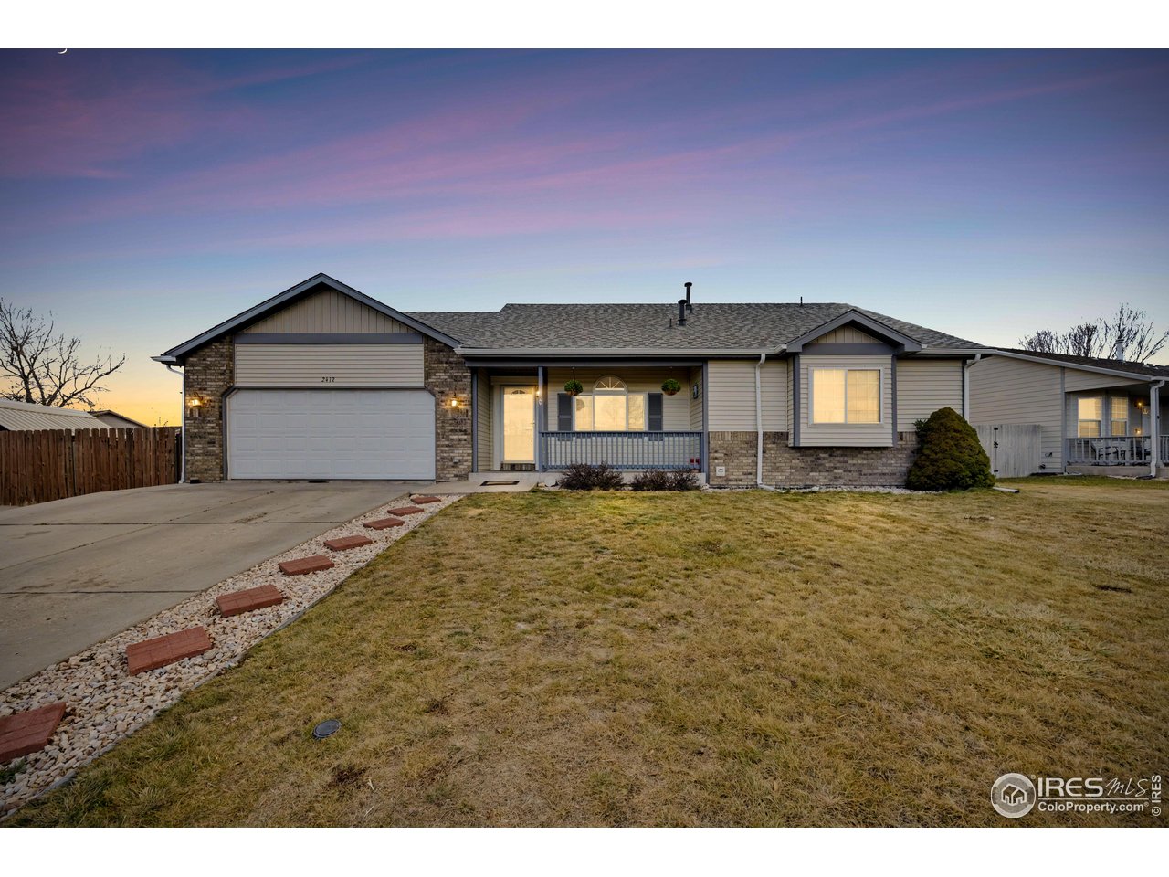 2412 Dock Dr