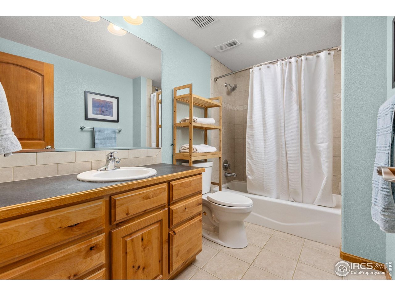 6684 Royal Country Down Dr