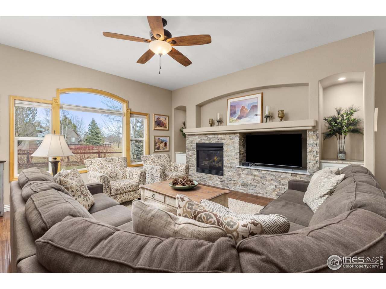 6684 Royal Country Down Dr