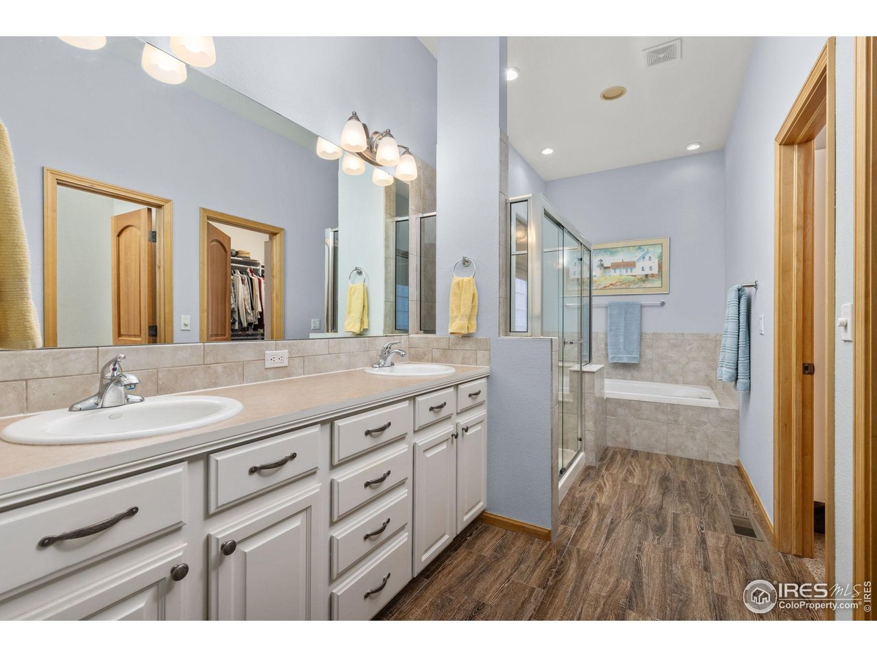 6684 Royal Country Down Dr