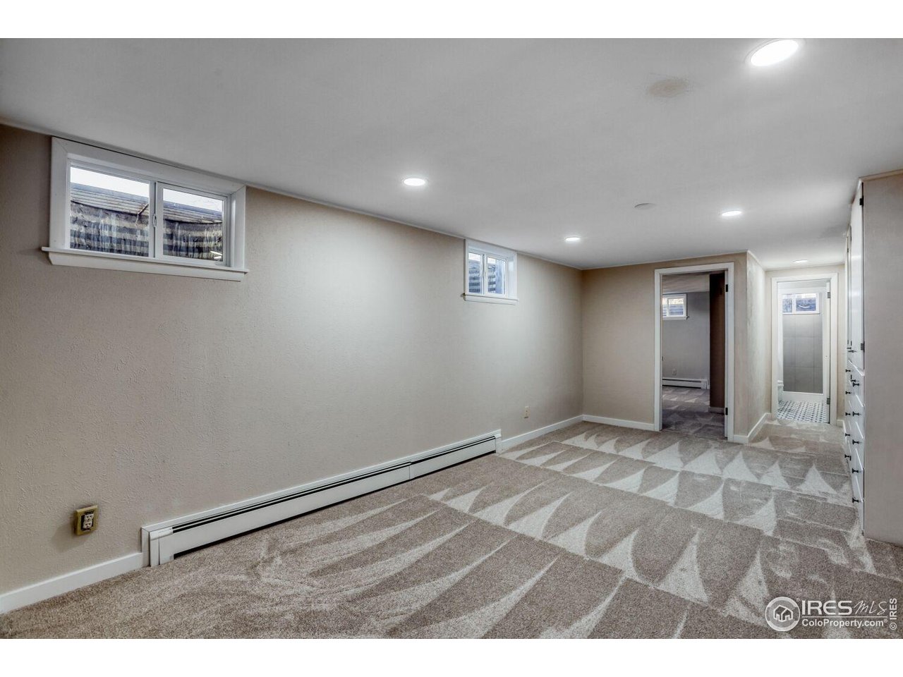 341 Main St