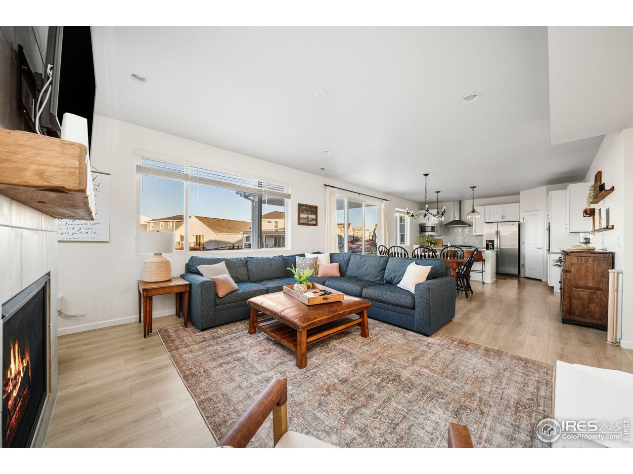 6002 Autumn Breeze Ct