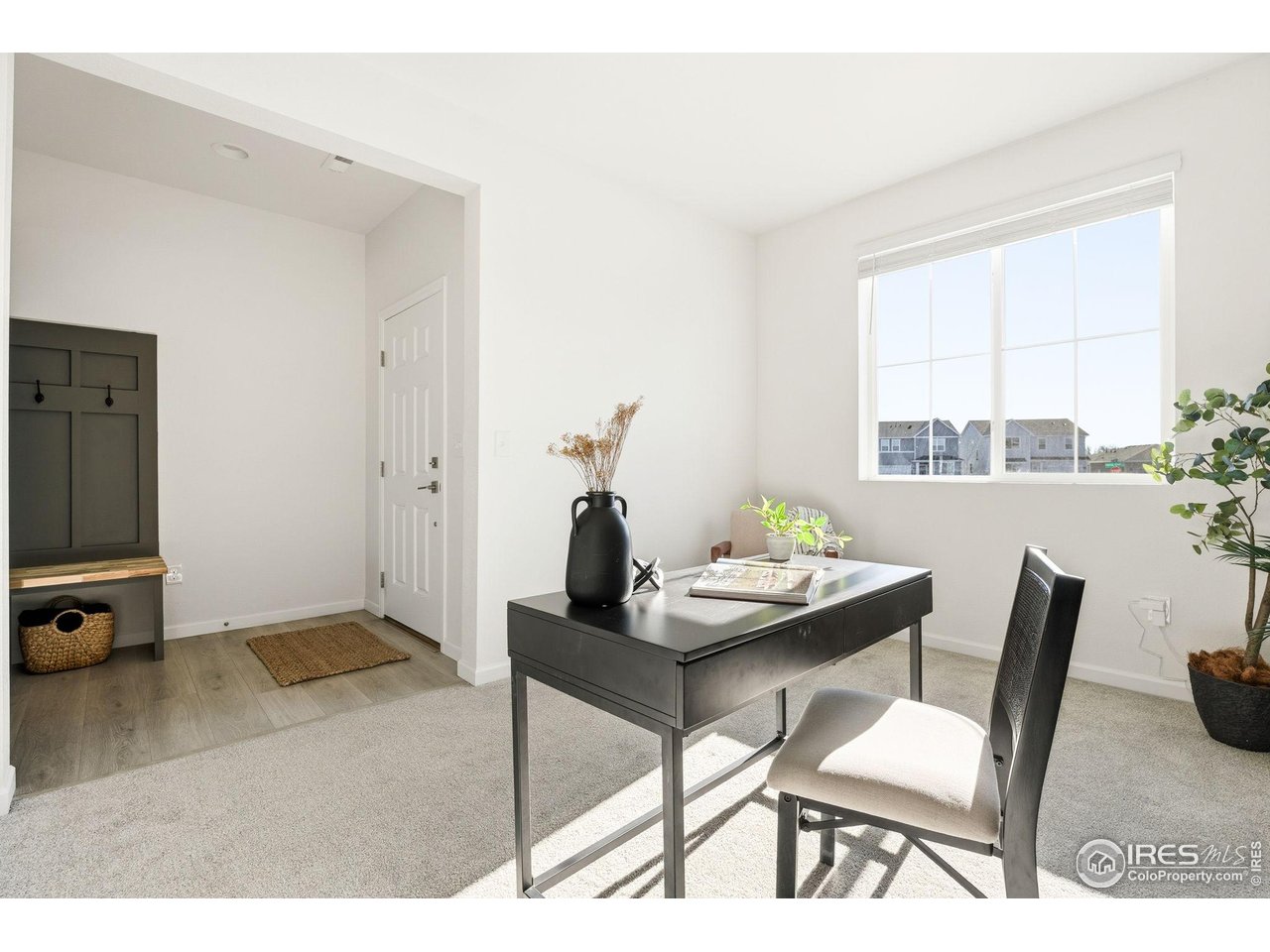 6002 Autumn Breeze Ct