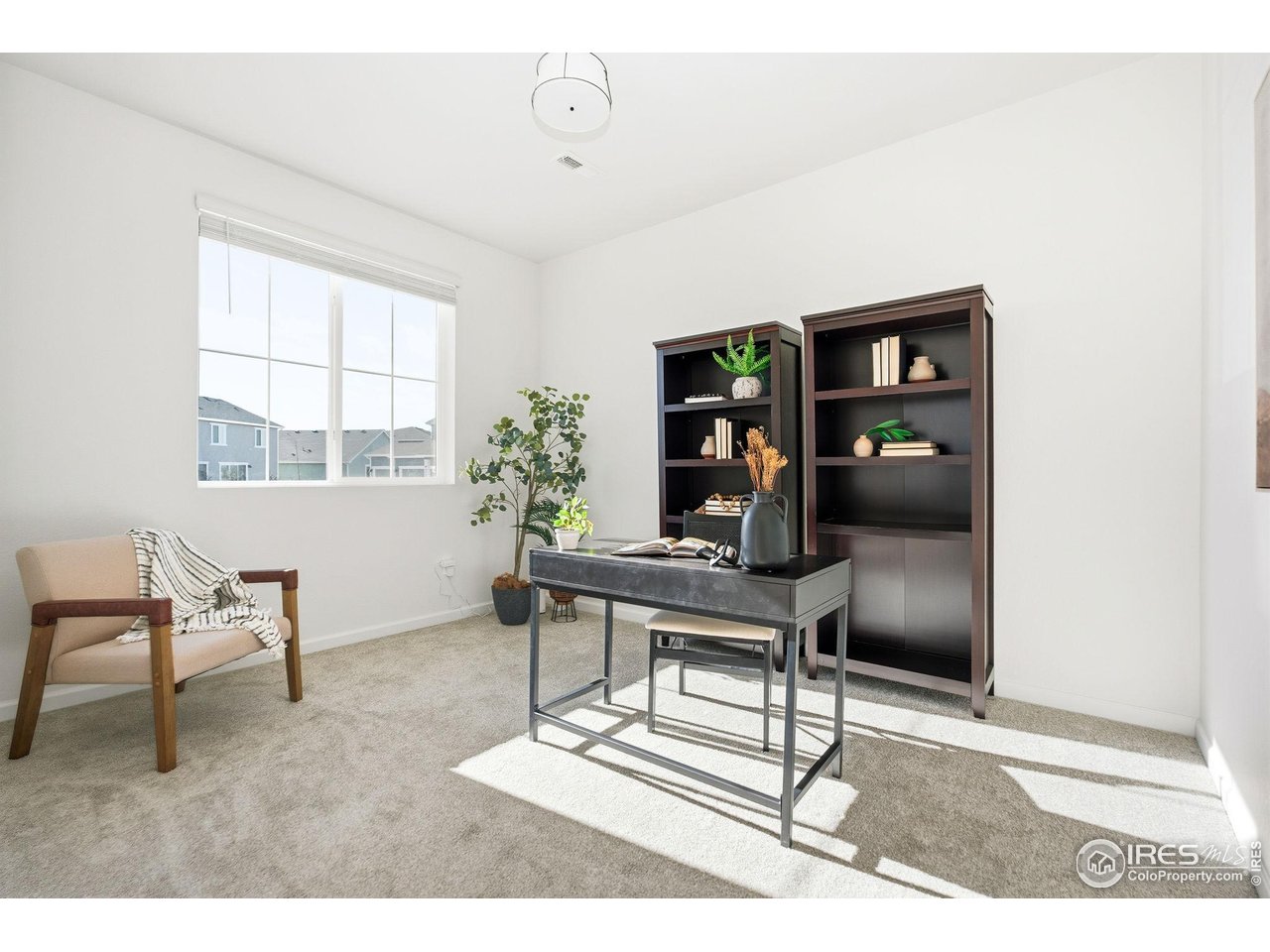 6002 Autumn Breeze Ct