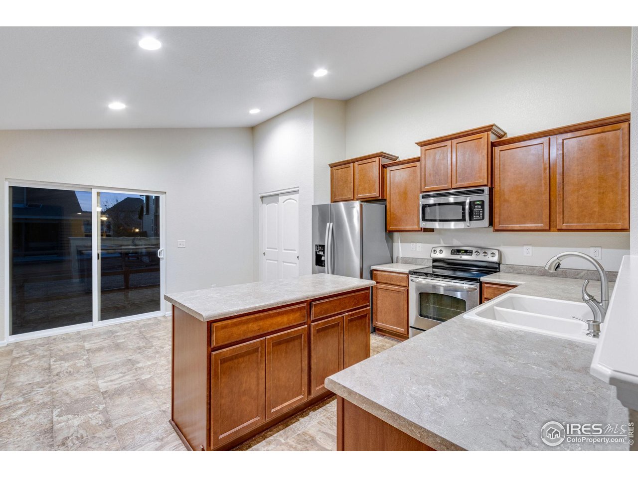 1554 Benfleet Ct