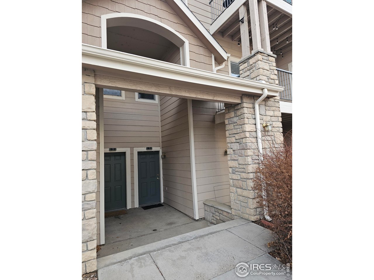 3945 Landings Dr #B1