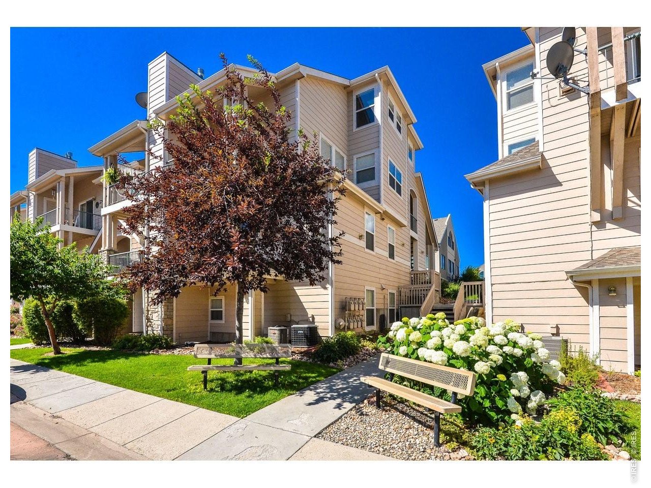 3945 Landings Dr #B1