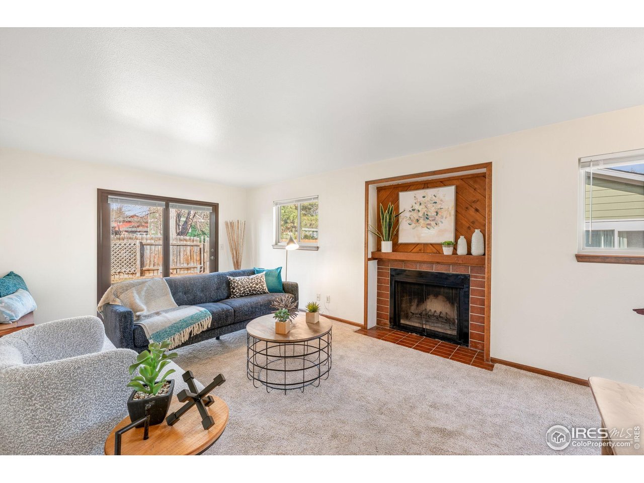 421 S Dover Ave